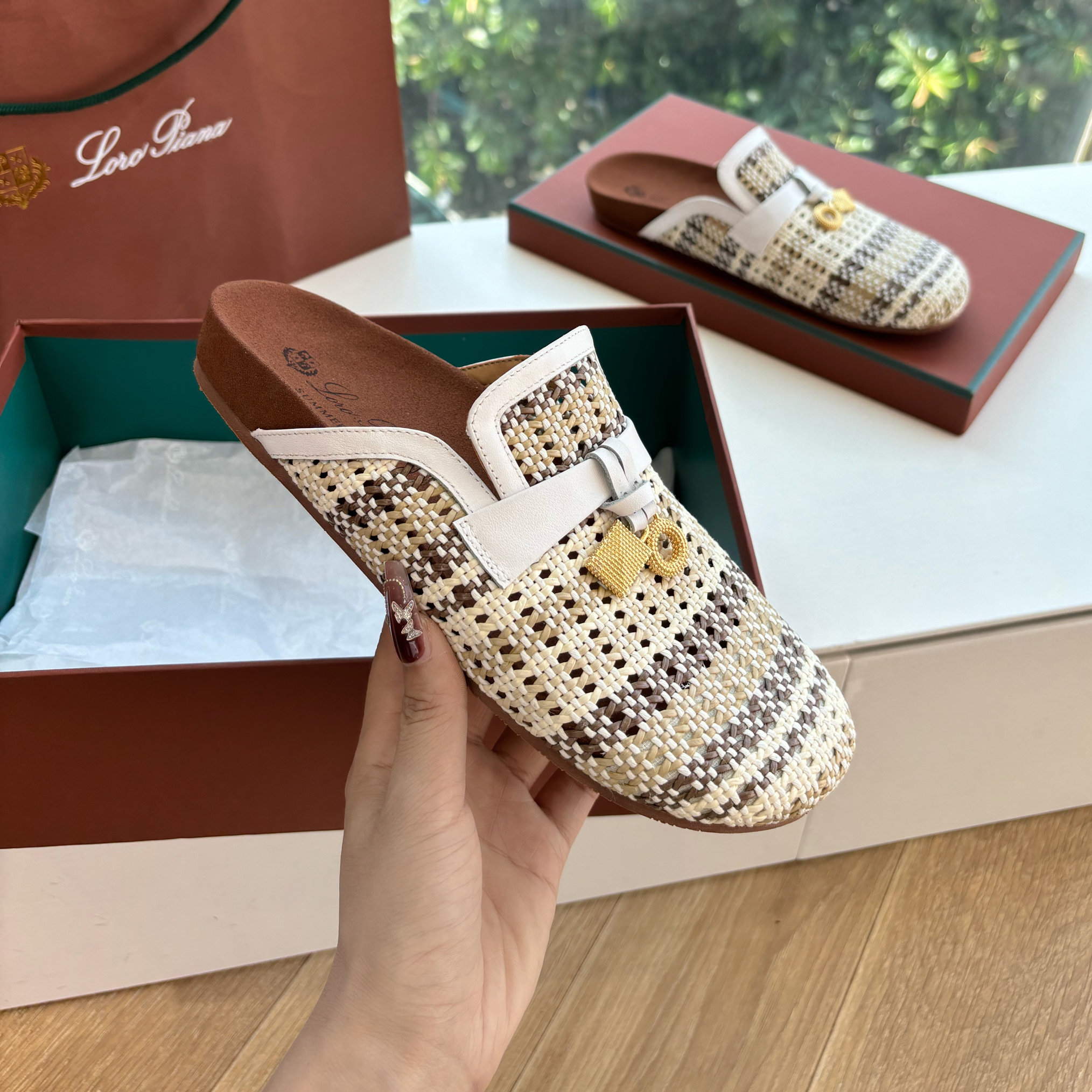 NIGO Loro Piana Women's Spring/fall Fashion Casual Leather Breathable Woven Round Toe Slippers Birkenstock Slippers Shoes #nigo78383