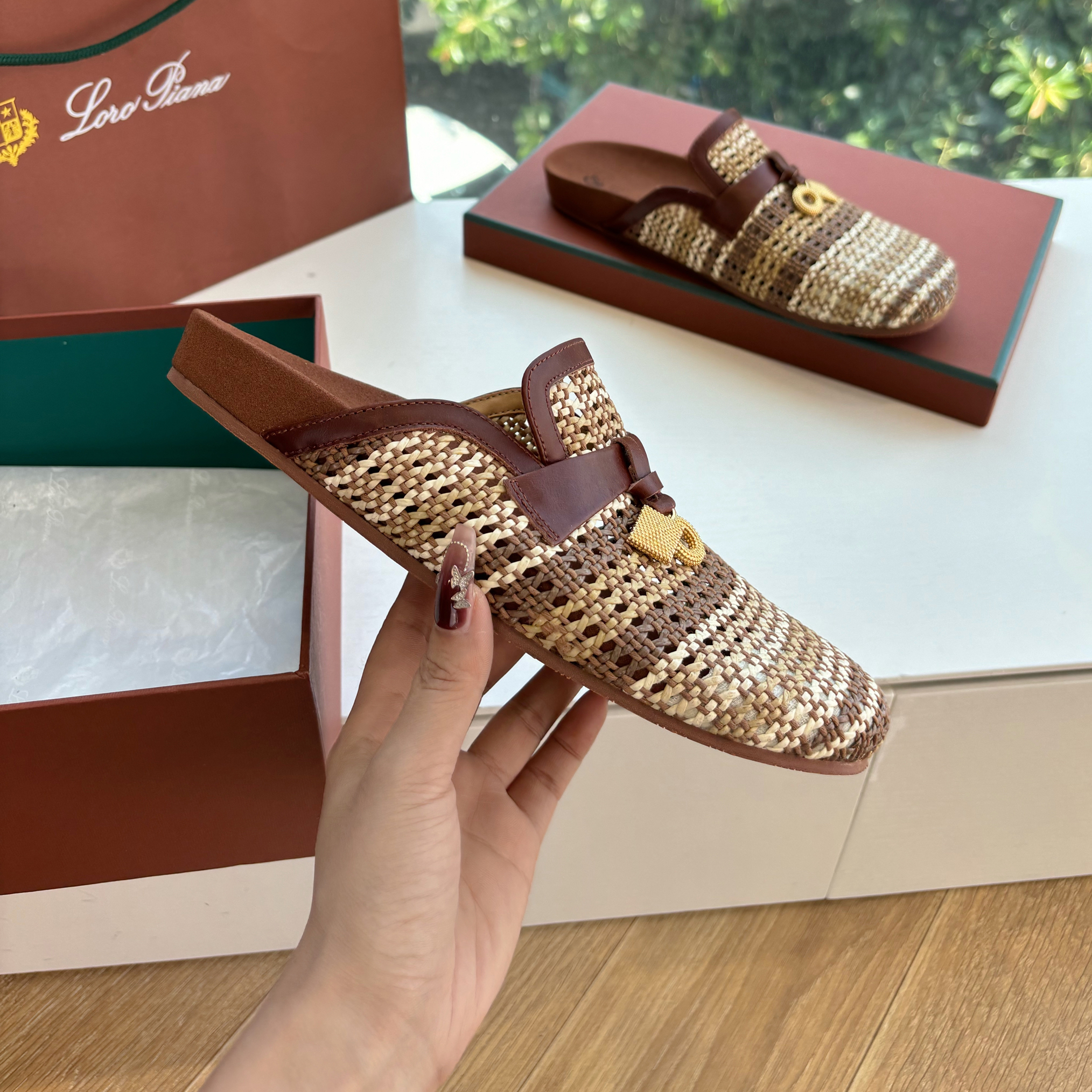 NIGO Loro Piana Women's Spring/fall Fashion Casual Leather Breathable Woven Round Toe Slippers Birkenstock Slippers Shoes #nigo78383