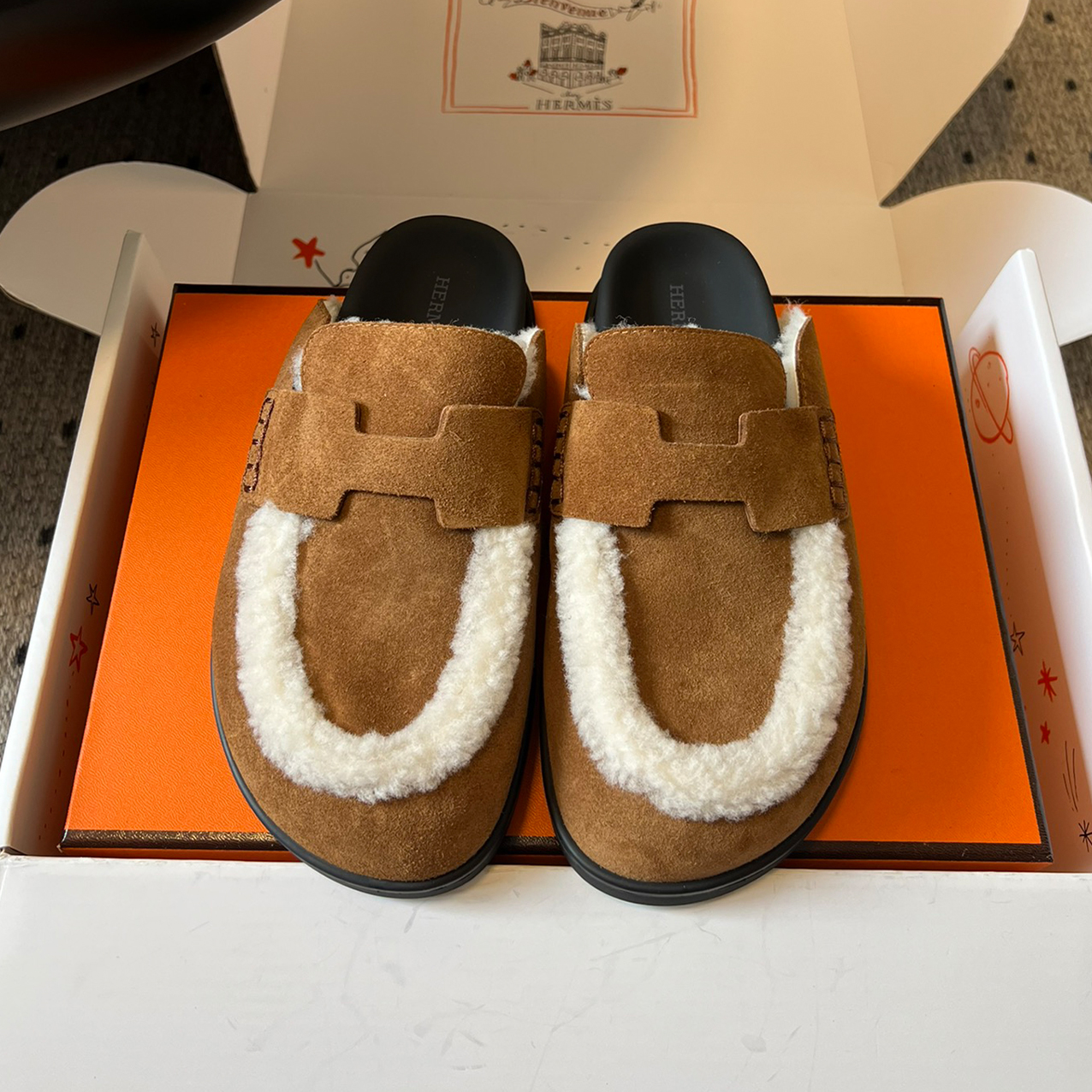 NIGO Hermes Men's And Women's Winter Boken Shoes Round Toe Flat Heel Slippers Solid Color Suede Mule Go Shoes #nigo81519