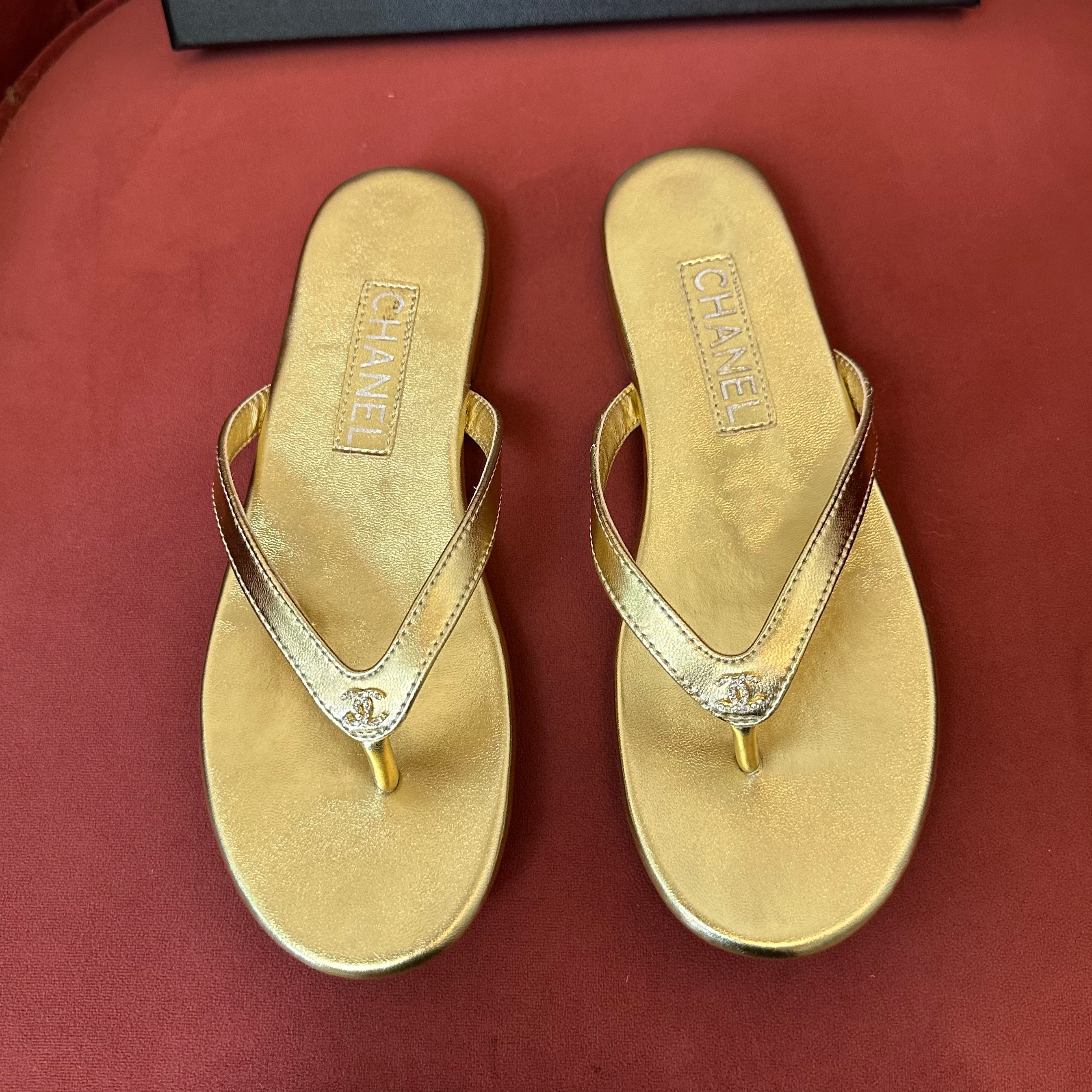 NIGO Chanel Women's Summer Fashion Casual Simple Round Toe Open Toe Leather Thong Sandals Shoes #nigo78433