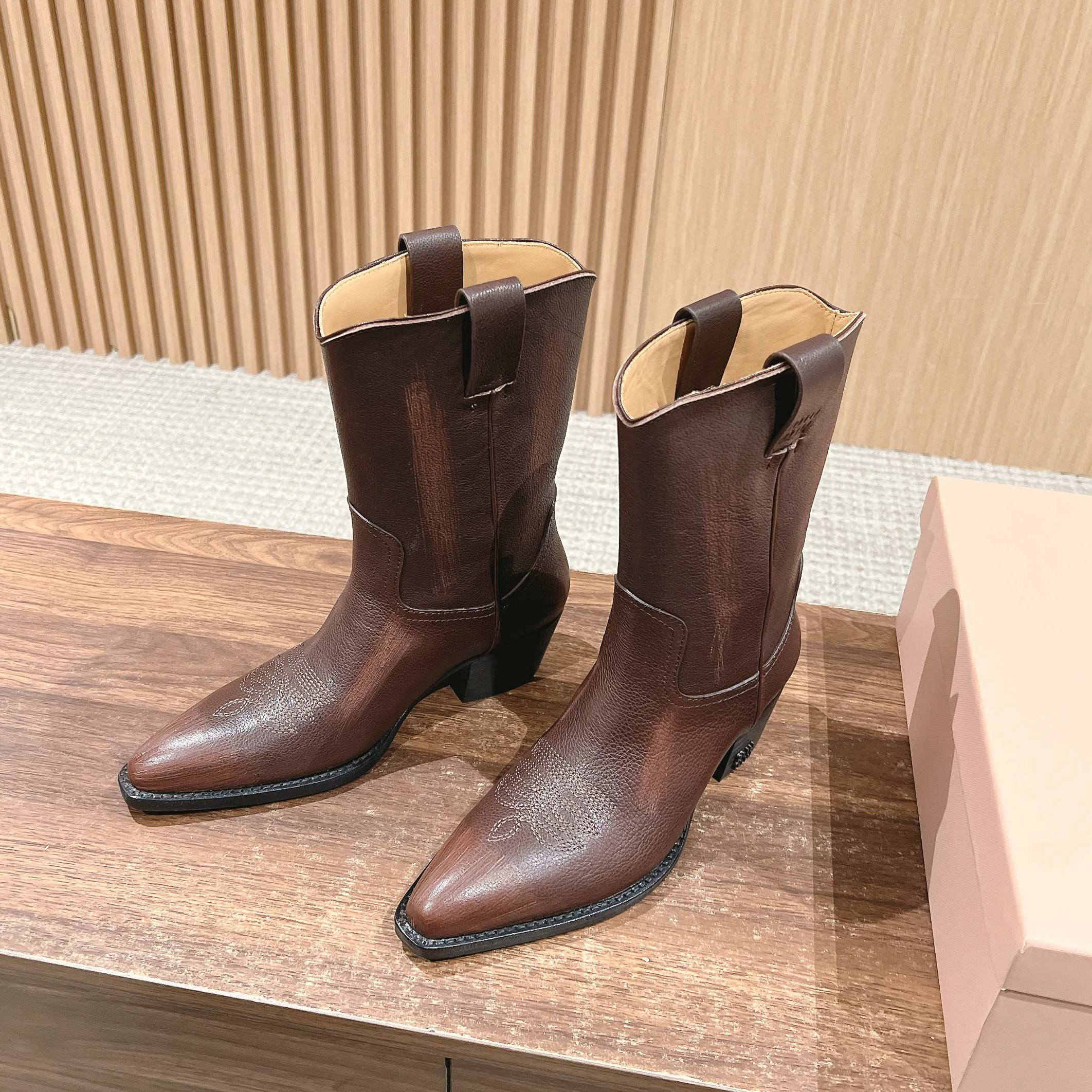 NIGO MiuMiu Women's Autumn/winter Fashion Classic Solid Color Retro Leather Pointed Toe High Heel High Boot Shoes #nigo78435