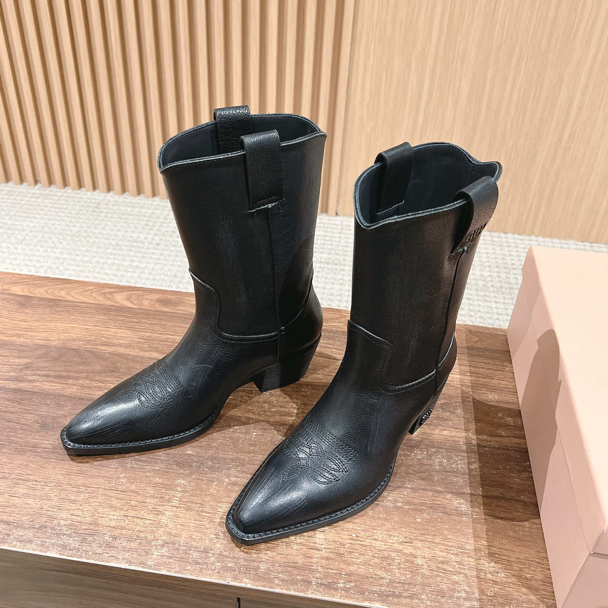 NIGO MiuMiu Women's Autumn/winter Fashion Classic Solid Color Retro Leather Pointed Toe High Heel High Boot Shoes #nigo78435