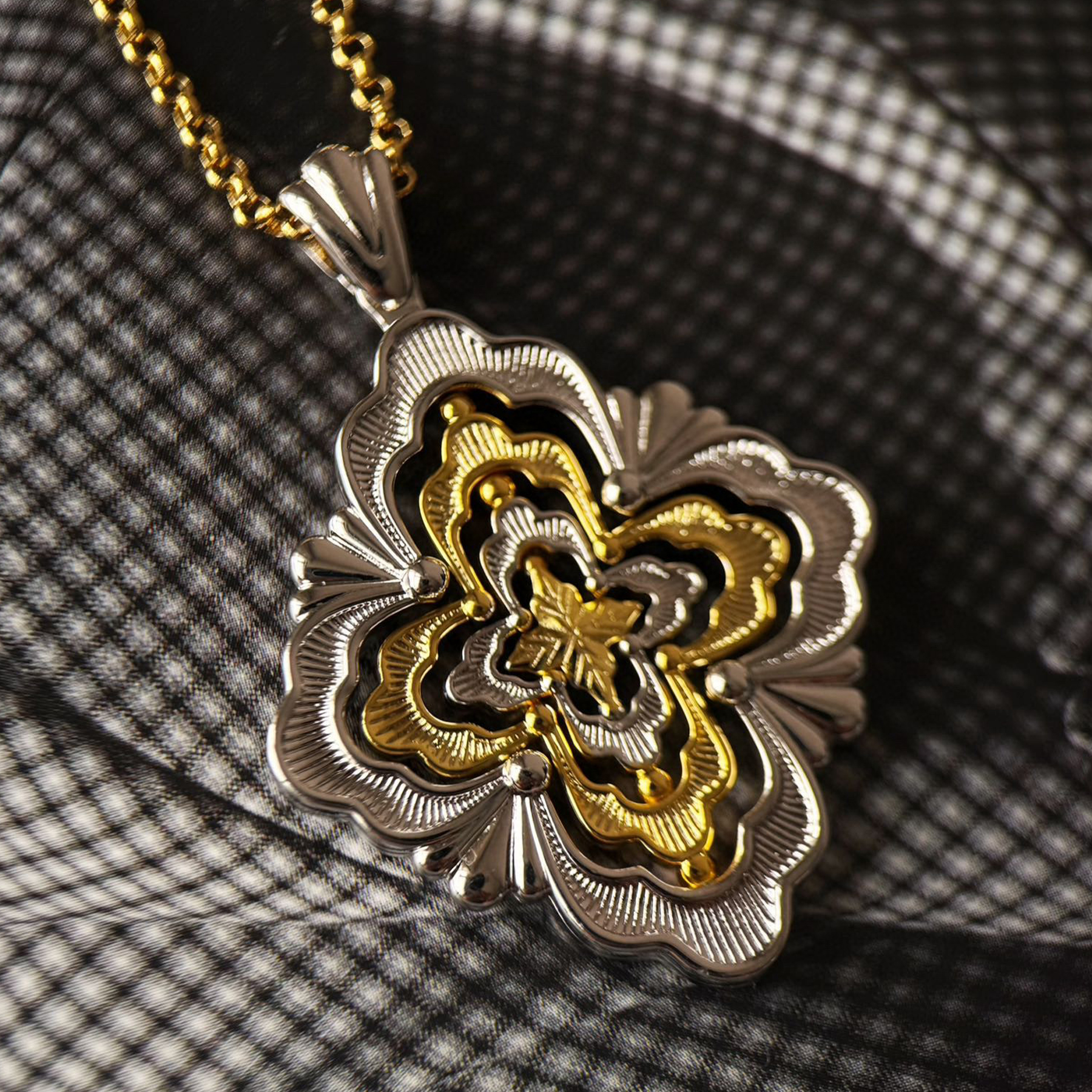 NIGO BUCCELLATI Opera Galileo Pendant Spinning Four-petal Starlight Gold/silver Pendant V Gold Plated 18k Simulated Diamond Chain:60cm Jewelry Accessories Ngvp #nigo2429