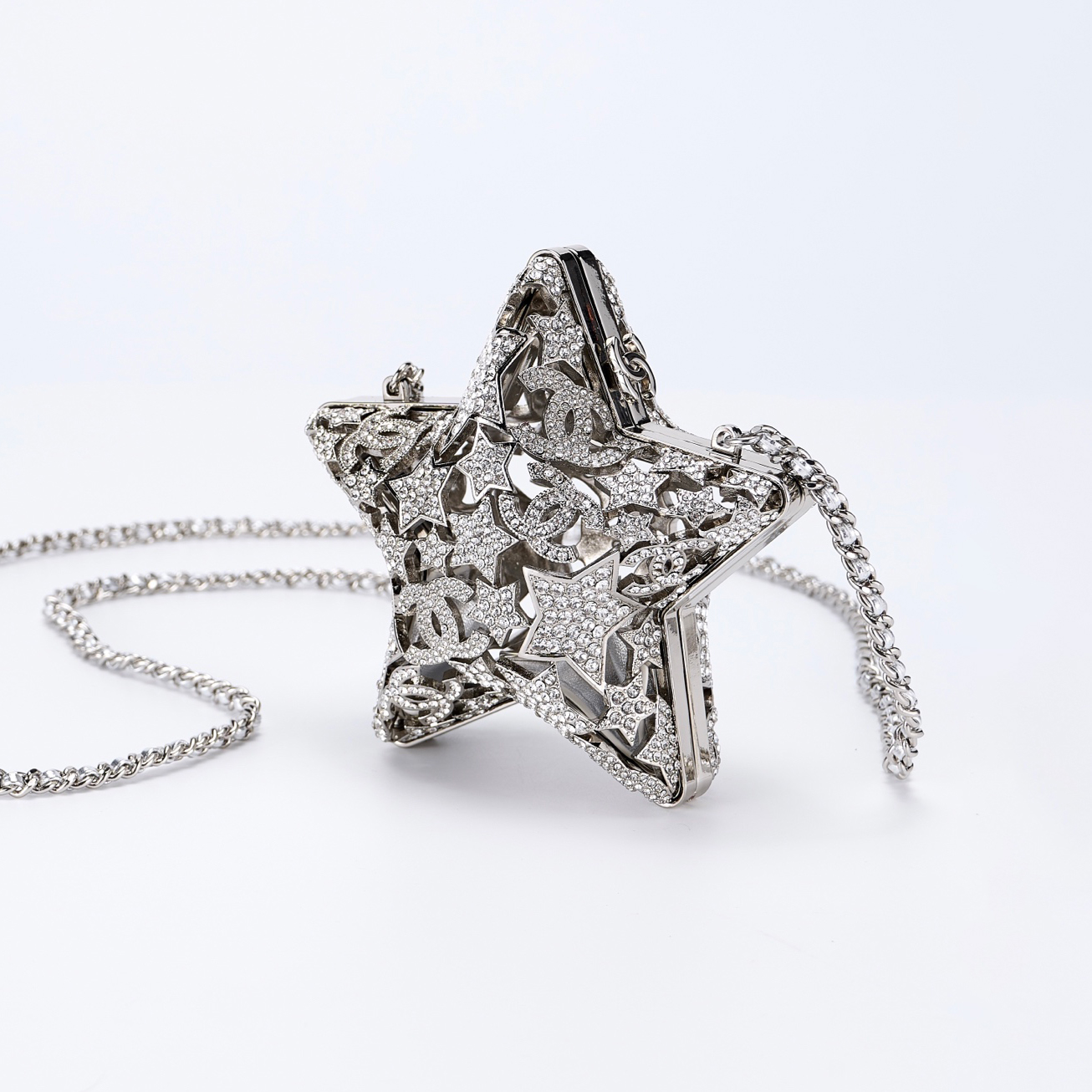 NIGO Chanel Women's Fashion Casual Classic Star-shaped Rigid Evening Clutch With Openwork Star-shaped Crystal Embellishments Bag Bags #nigo78514