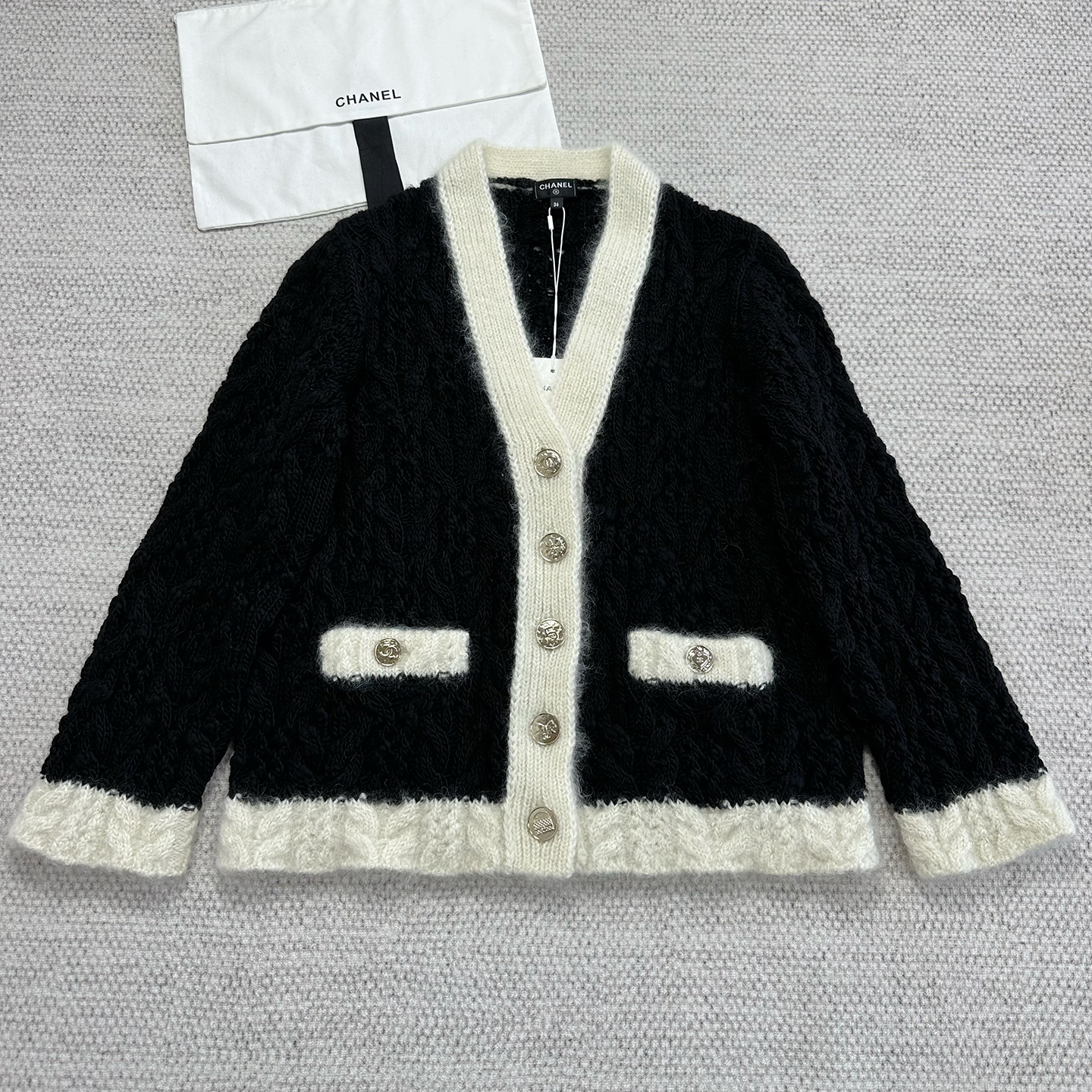 NIGO Chanel Women's Fall/Winter Wool And Mohair Blend Color-Block Single-Breasted V-Neck Long-Sleeve Knit Cardigan Ngvp #nigo2334