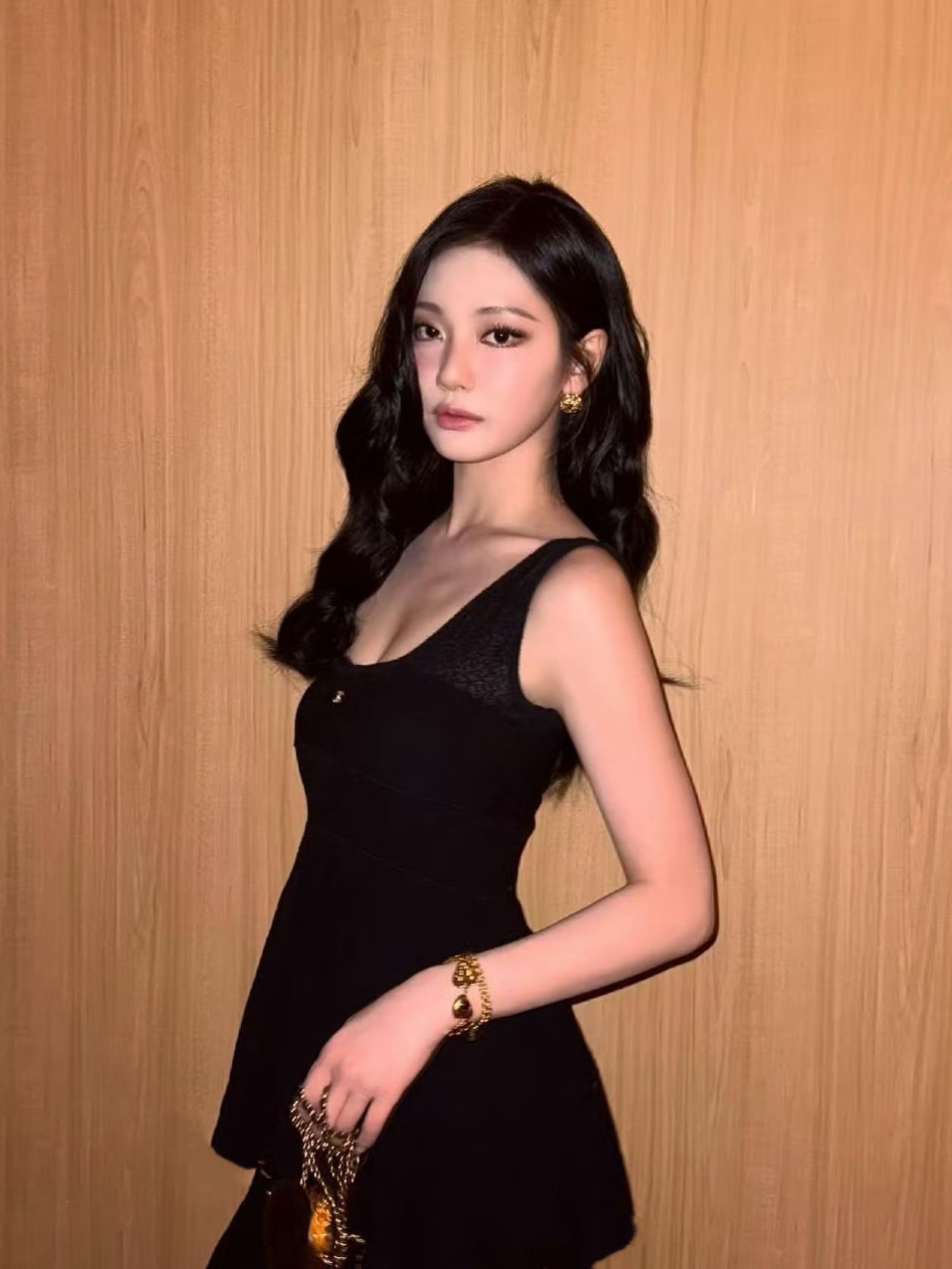 NIGO Chanel Women's Spring/Summer Cotton Crew Neck Sleeveless Tank Knit Tiered Dress Dresses Ngvp #nigo2332