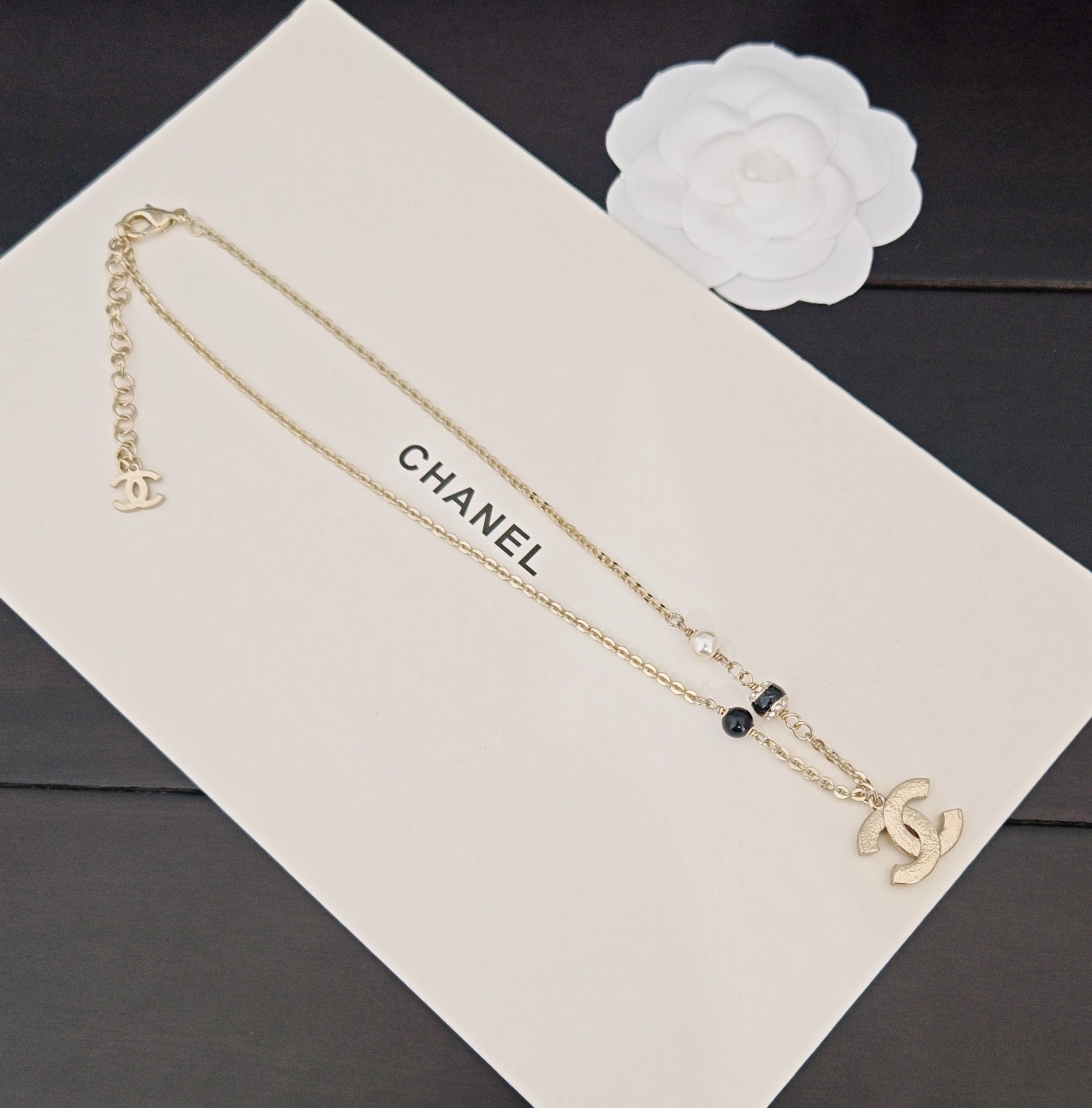 NIGO Chanel Women's Fashion Classic Rhinestone Embellished Double C Design Logo Pearl Necklace Jewelry  Accessories #nigo78554