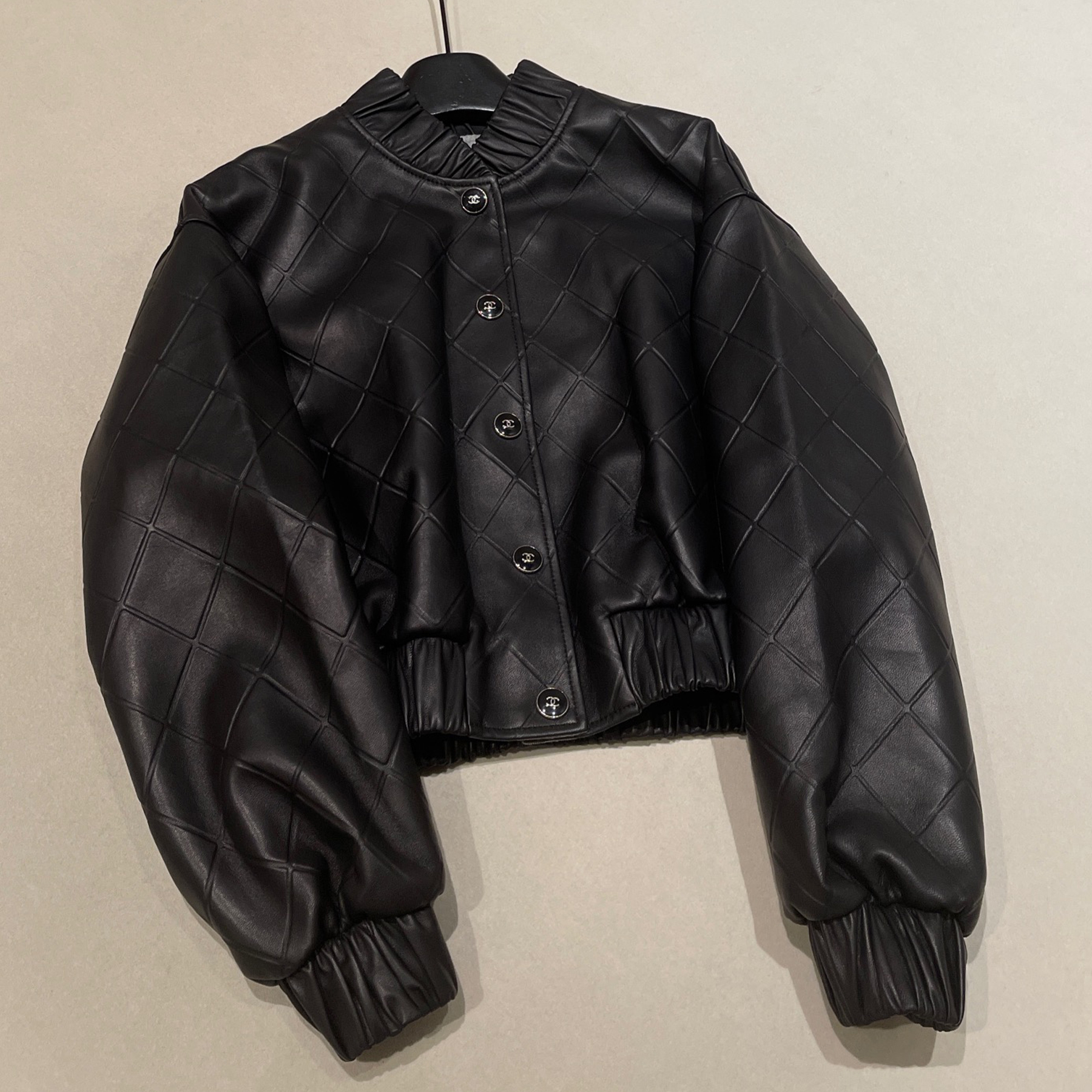 NIGO Chanel Women's Fall And Winter Luxury Diamond Pattern Sheepskin Leather Jacket Coat Five Pants Leather Pants Fashion Trend Black Temperament Suit Set Ngvp #nigo2436