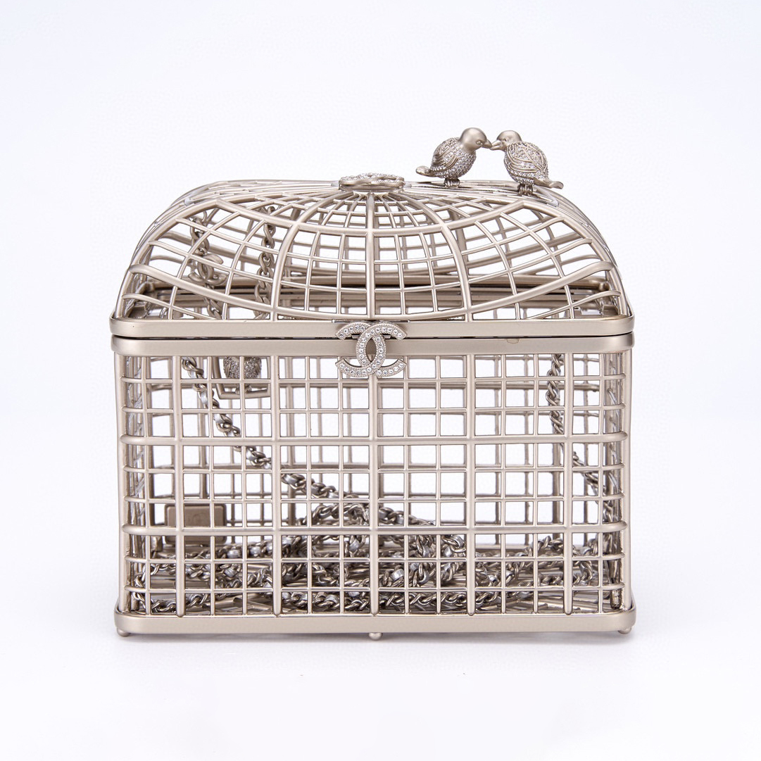 NIGO Chanel Women's Fashion Classic Metal and Rhinestone Birdcage-Shaped Rigid Evening Clutch Bag Bags #nigo78572
