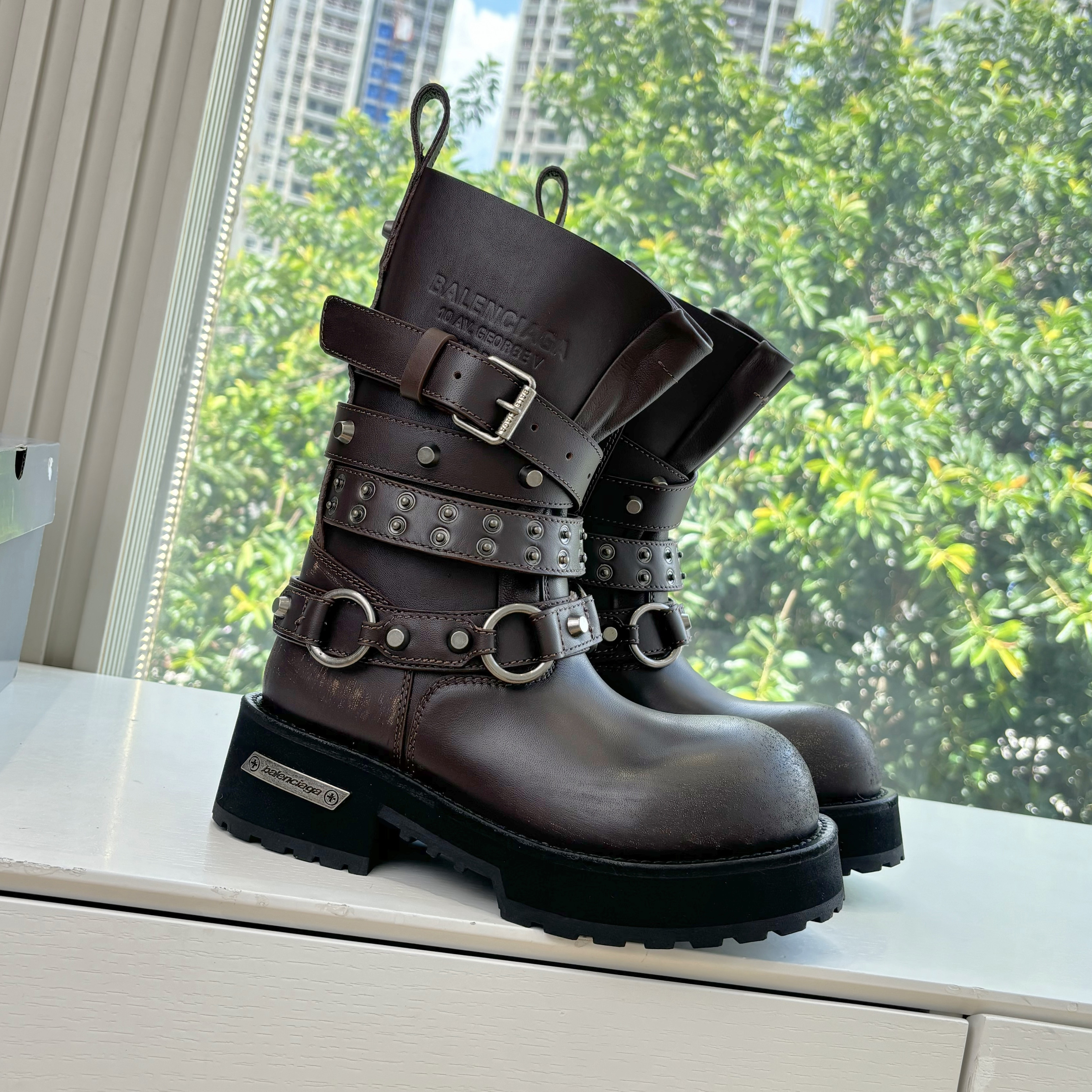 NIGO Balenciaga Men's and Women's Fall/Winter Fashion Casual Round Toe Sleeveless Thick Sole Leather Mid Calf Boots Shoes #nigo78583