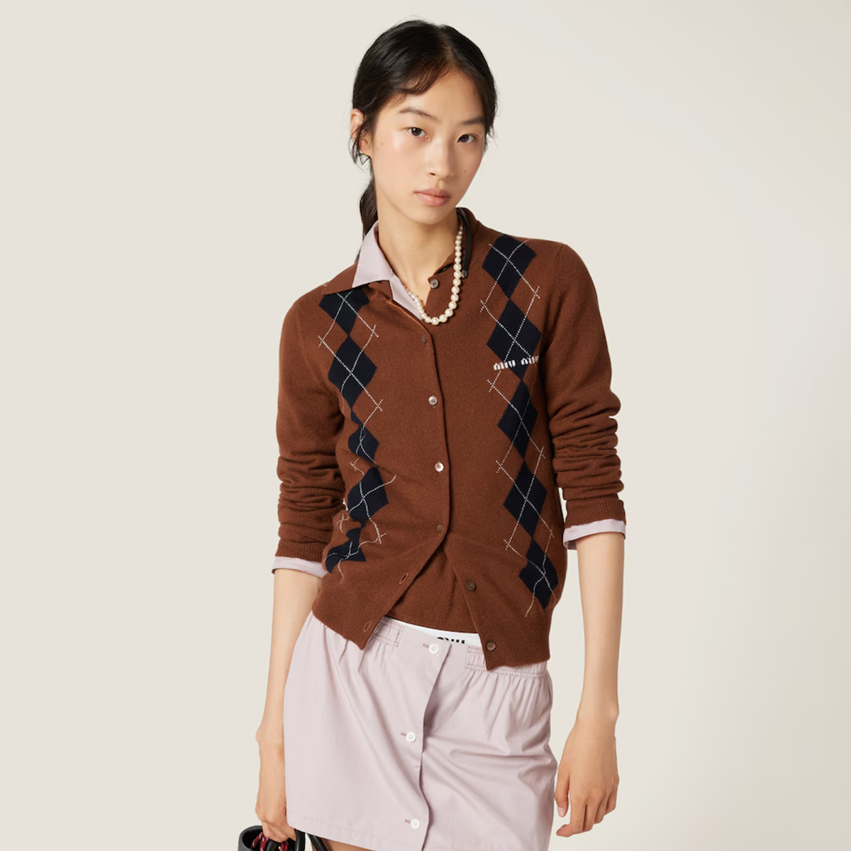 NIGO MiuMiu Women's Vintage High-Street Logo Print Diamond Pattern Crew Neck Single-Button Solid Color Spring/Fall/Winter Long-Sleeve Cashmere Knit Cardigan #nigo81539