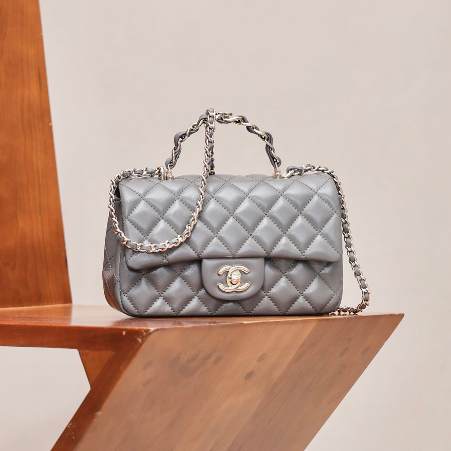 NIGO Chanel Women's Fashion Classic Solid Color Diamond Quilted Leather Pattern Chain Handbag Tote Crossbody Bag Bags #nigo78626