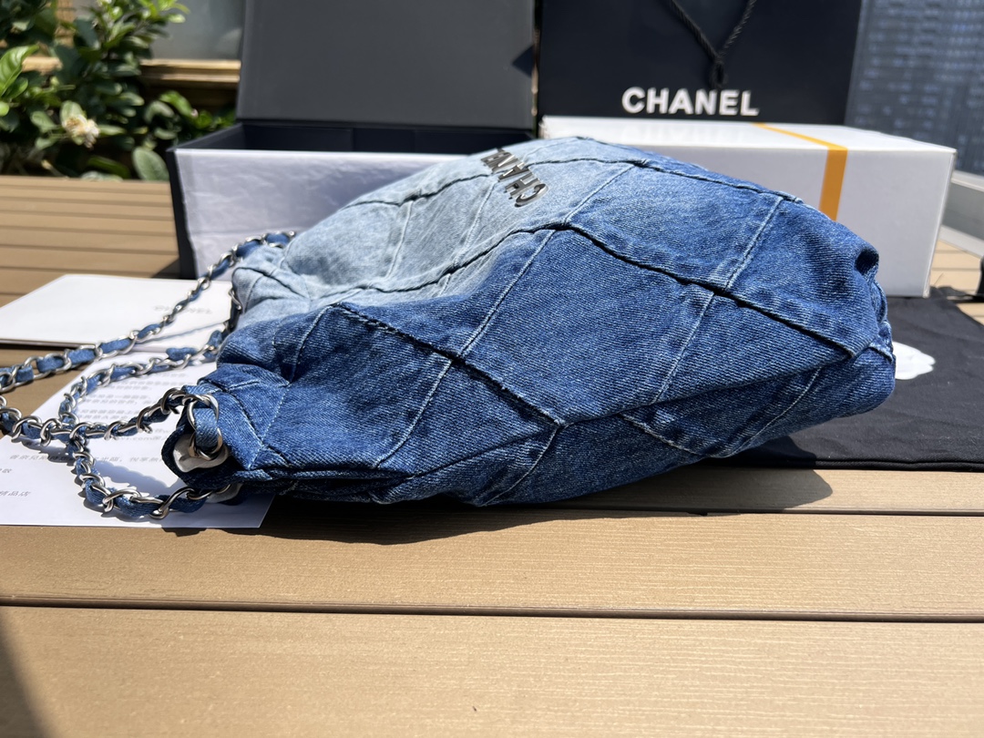 NIGO Chanel Women's Small Checkered Large Capacity Chain Denim Shoulder Bag Washed Denim Blue Medium Tote Bag Bags AS3260-B10439-NM981 #nigo81555