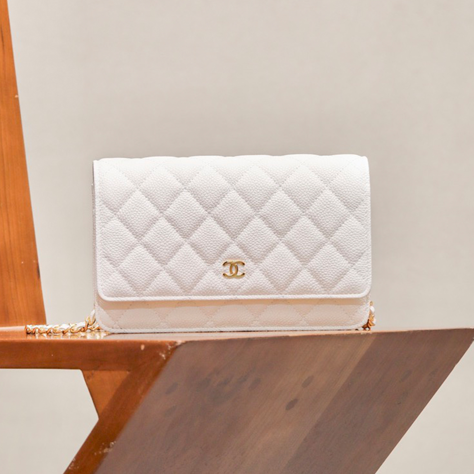 NIGO Chanel Woc Diamond Lattice Gold Logo Caviar Leather Chain Crossbody Bag Luxury Temperament Exquisite Women's Bag Bags  #nigo81645