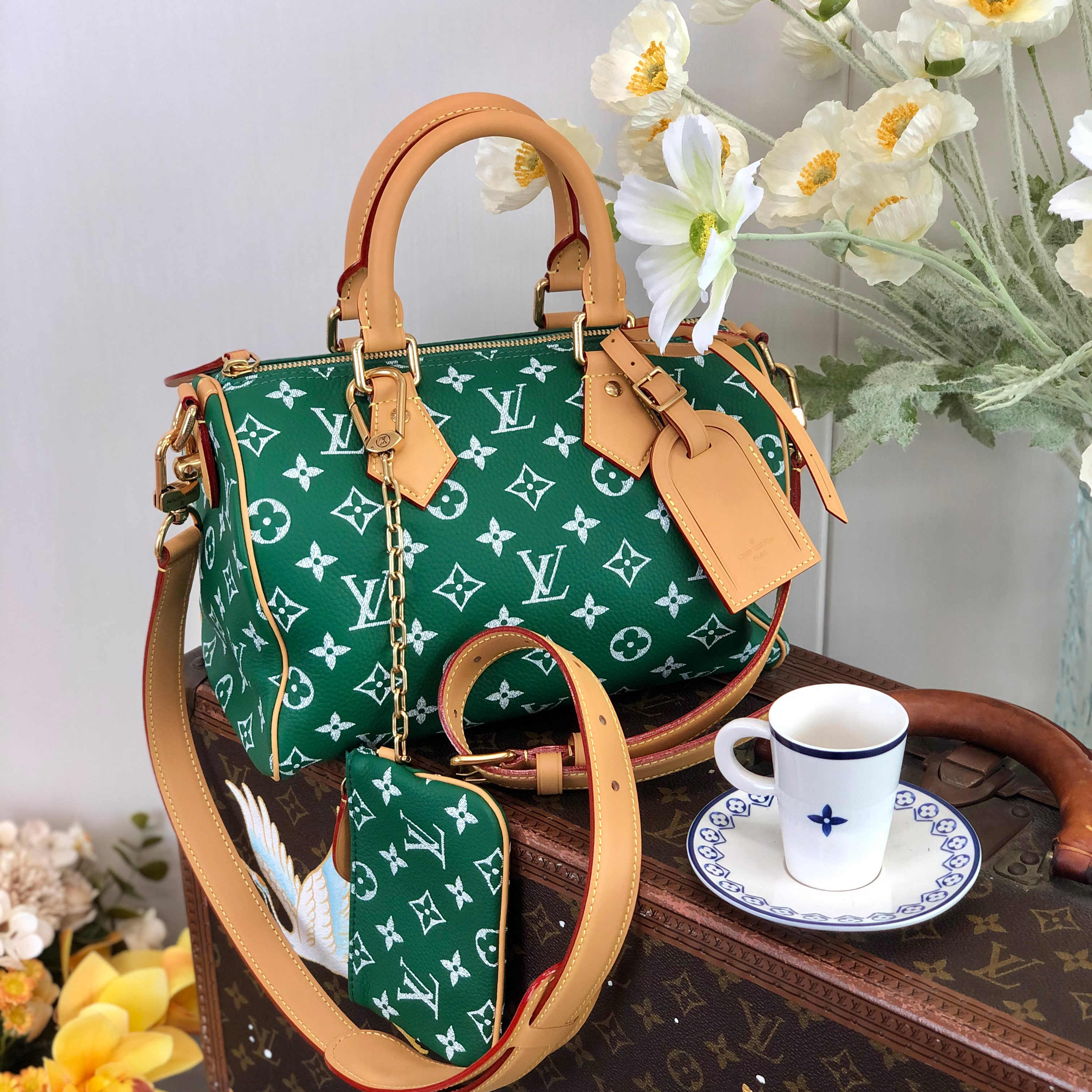 NIGO Louis Vuitton Women's Fashion Classic Grass Green Logo Zipper Closure Leather Shoulder Bag Handbags In Small Medium And Large Sizes Crossbody Bag Bags #nigo78661