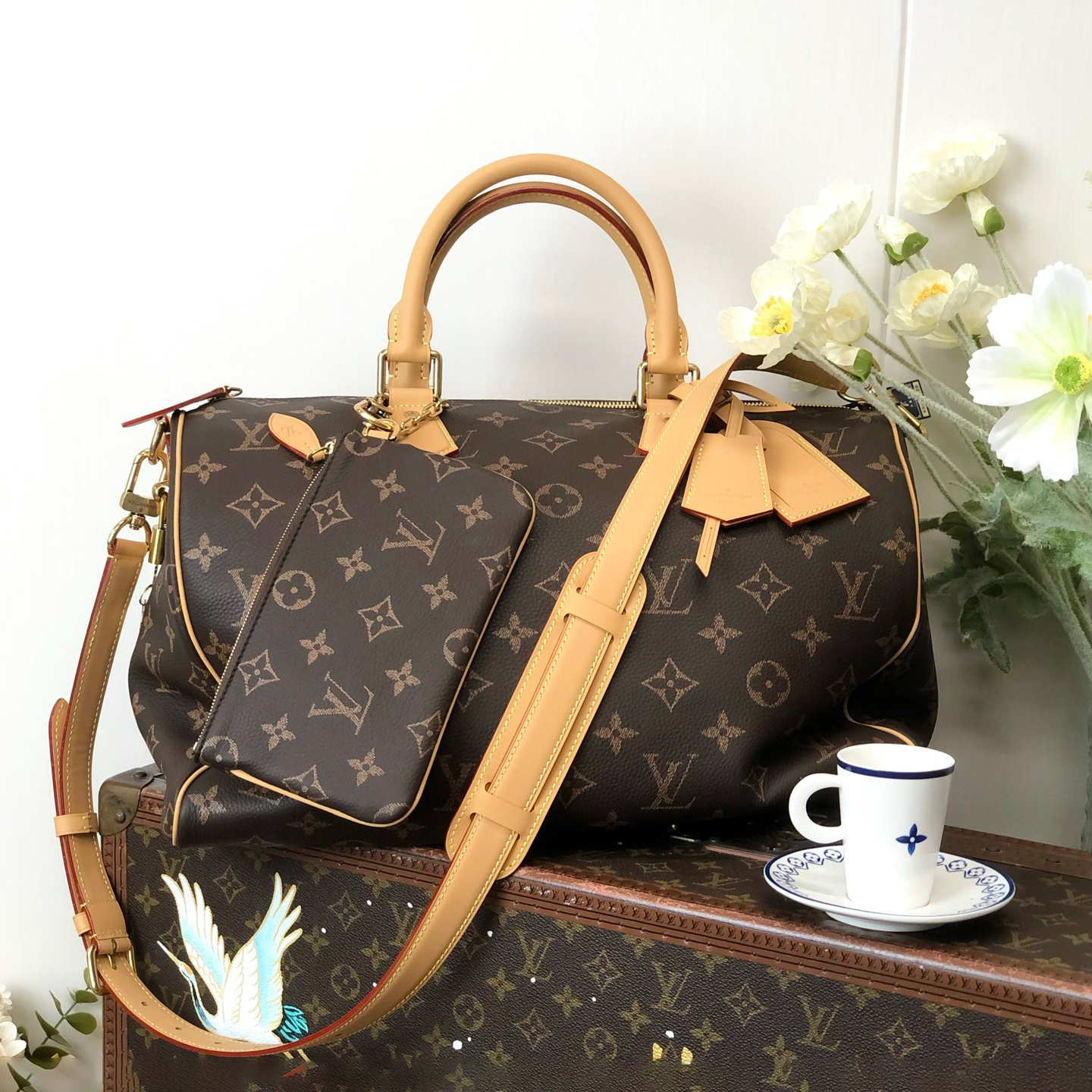 NIGO Louis Vuitton Women's Fashion Classic Caramel Coffee Brown Logo Zipper Closure Leather Shoulder Bag Handbags In Small Medium And Large Sizes Crossbody Bag Bags #nigo78659