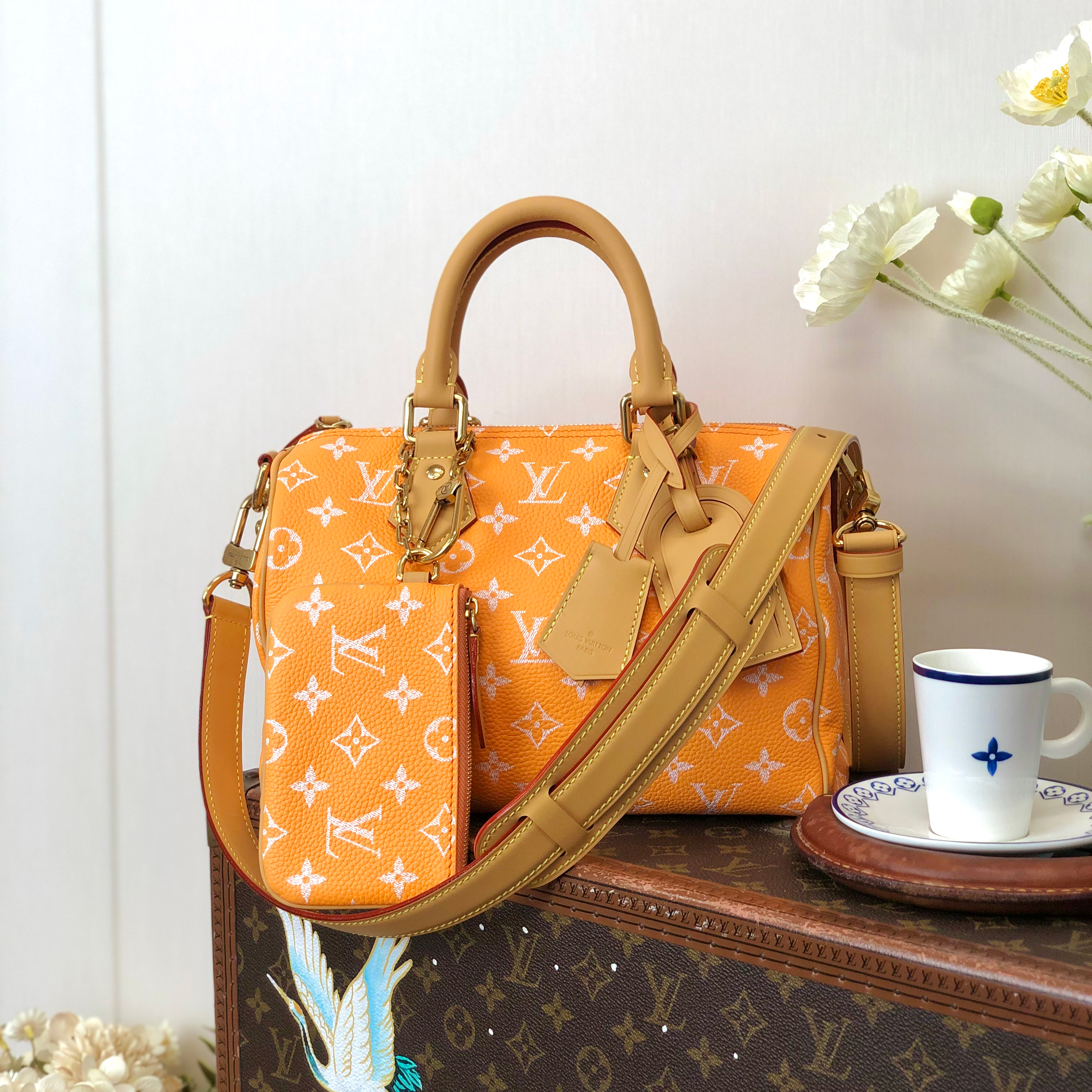 NIGO Louis Vuitton Women's Fashion Classic Cream Orange Logo Zipper Closure Leather Shoulder Bag Handbags In Small Medium And Large Sizes Crossbody Bag Bags #nigo78653