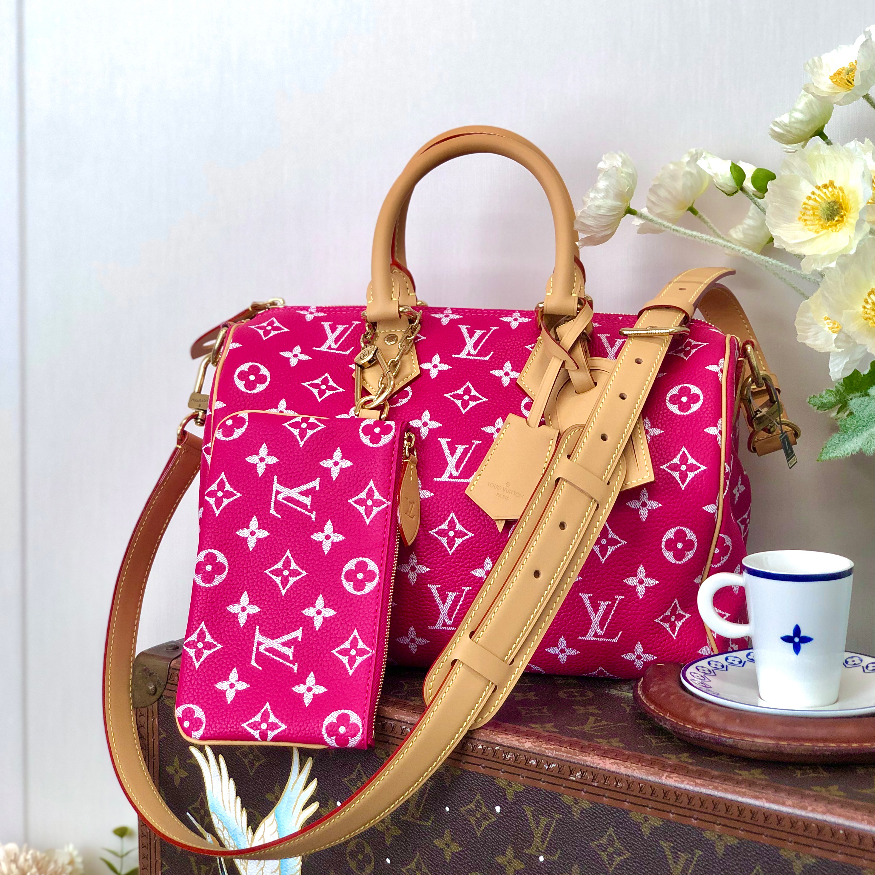 NIGO Louis Vuitton Women's Fashion Classic Dragon Fruit Red Logo Zipper Closure Leather Shoulder Bag Handbags In Small Medium And Large Sizes Crossbody Bag Bags #nigo78654