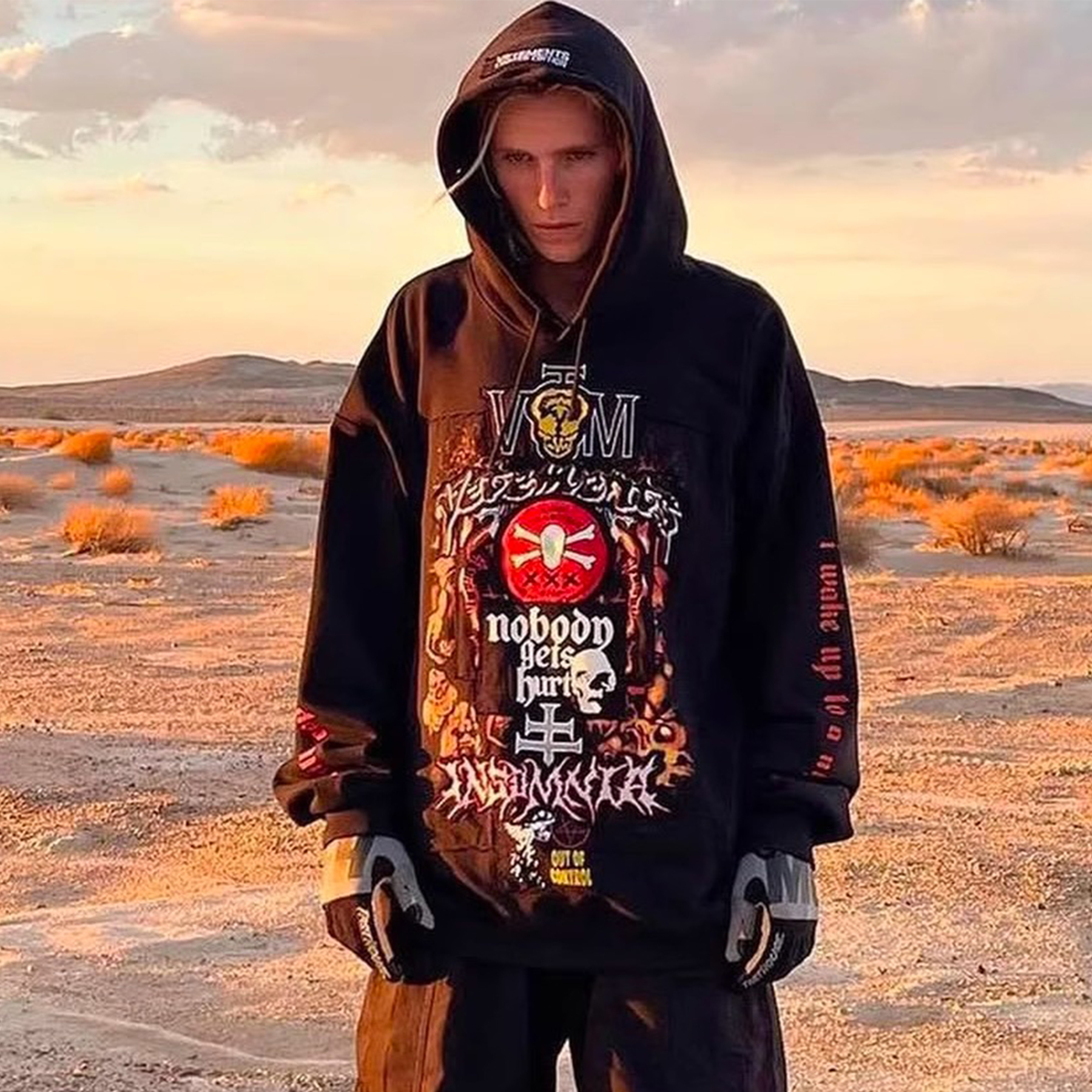 NIGO Vetements Men's Fall And Winter Black Skull Embroidery Hooded Sweatshirt Fashion Patch High Street Retro Long Sleeve Pullover Sweatshirt  Ngvp #nigo2457