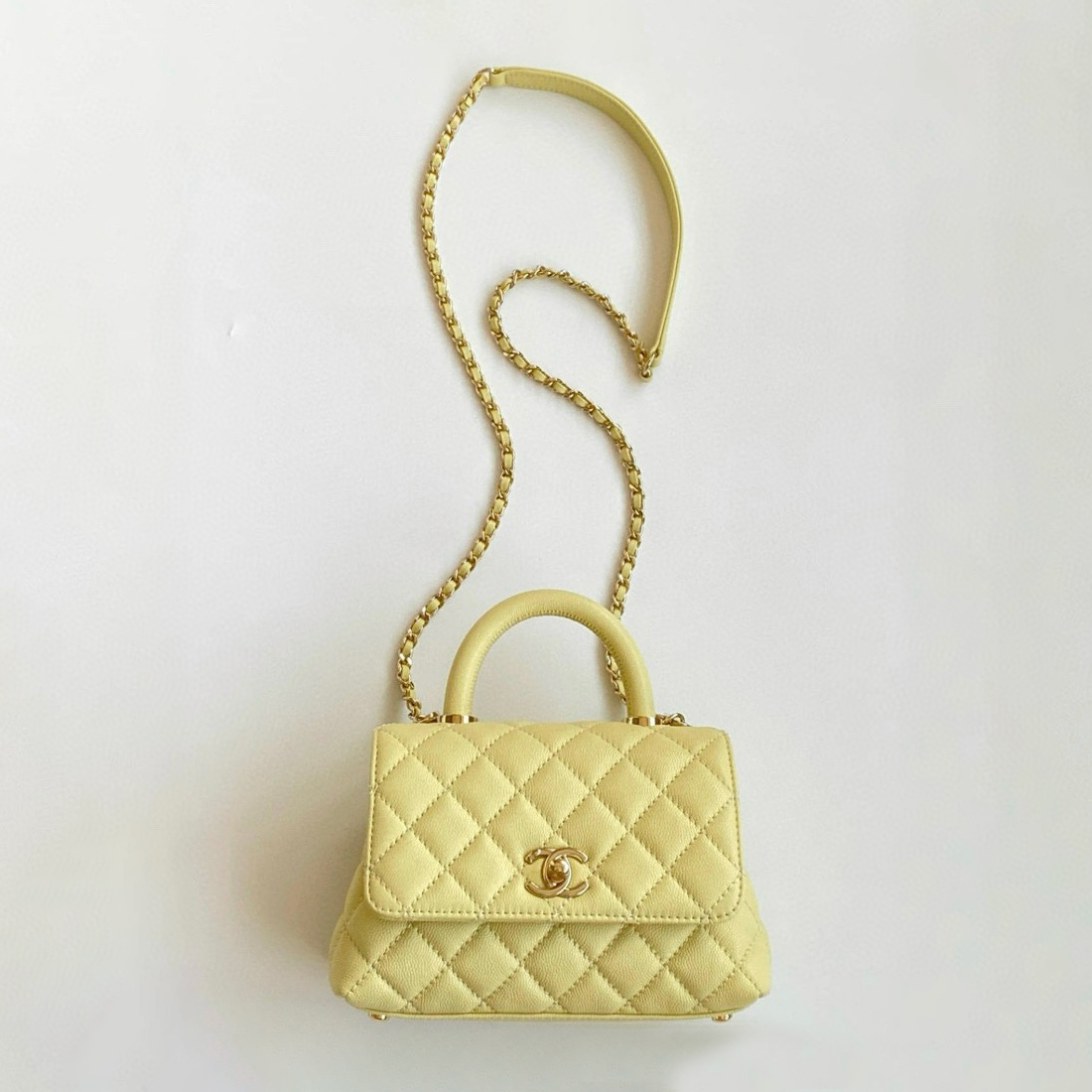 NIGO Chanel Women's Classic Leather Handbag Mini Checkered Leather Chain Strap Grained Embossed Calfskin Chain Bag Tote Bag Bags AS2215-B05061-94305 #nigo78692