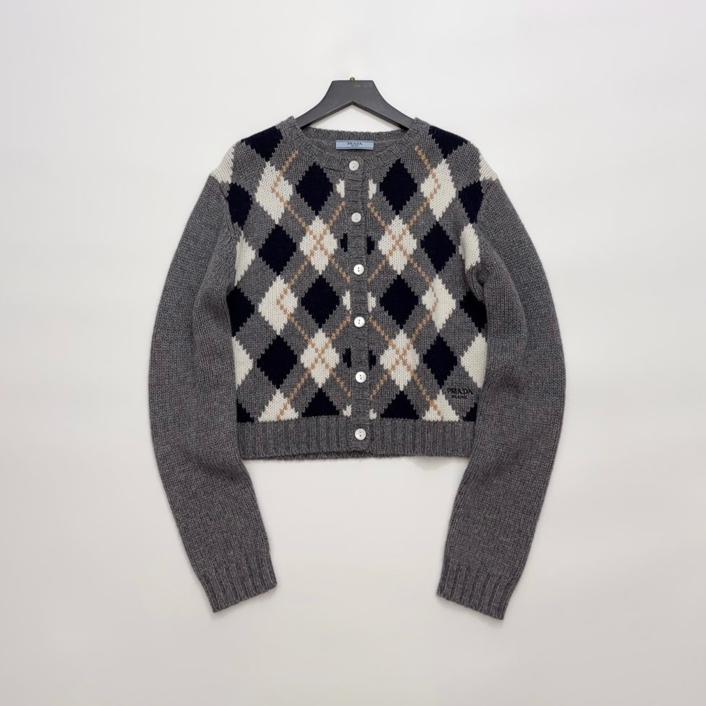 NIGO Prada Women's Spring/Fall Round Neck Single-Button Diamond-Pattern Cashmere Knit Cardigan with Letter Embroidery Long Sleeve Cropped Cardigan #nigo78839