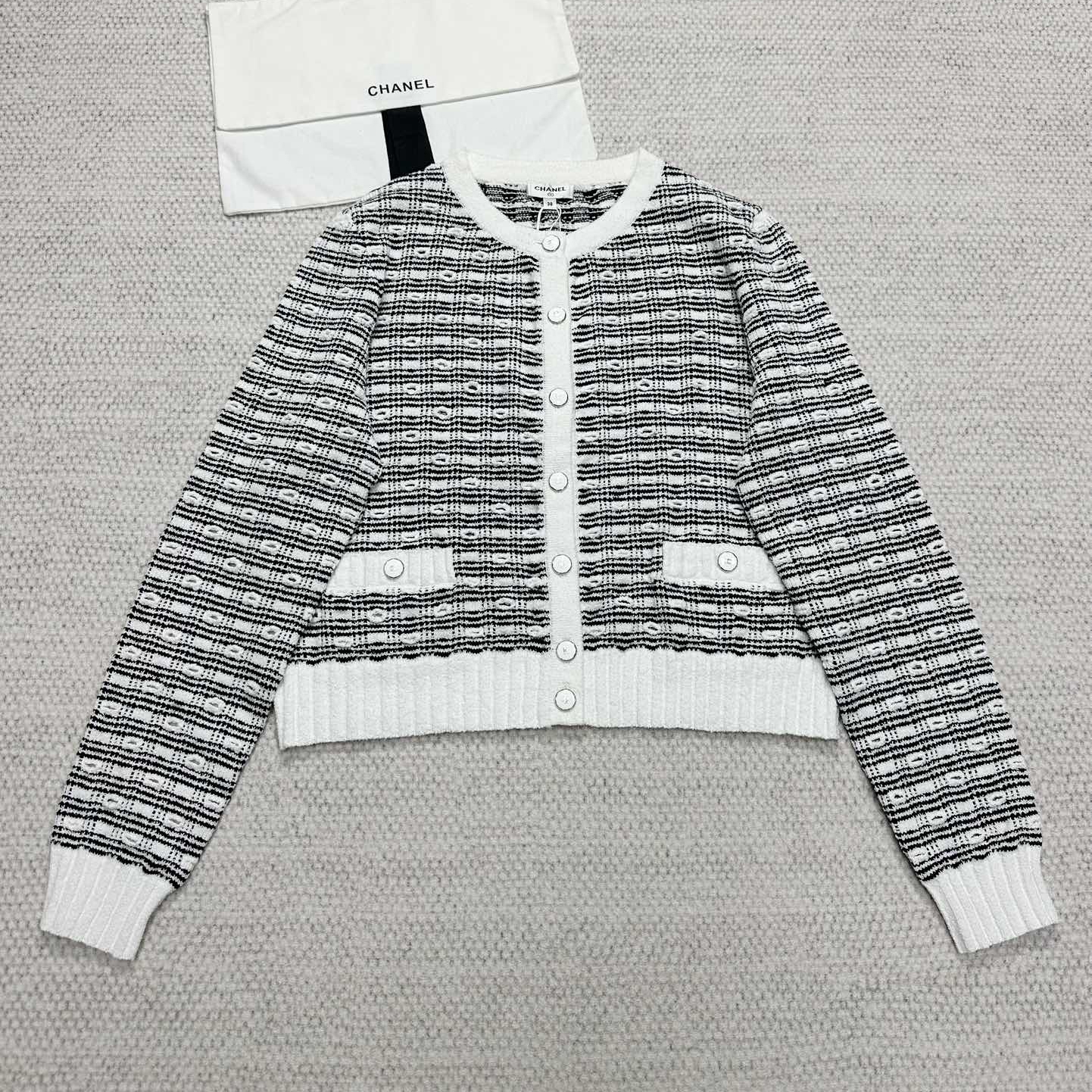 NIGO Chanel Women's Fall/Winter Fashion Casual Crew Neck Single Button Pure Cotton Yarn Long Sleeve Diamond Pattern Cardigan #nigo78937