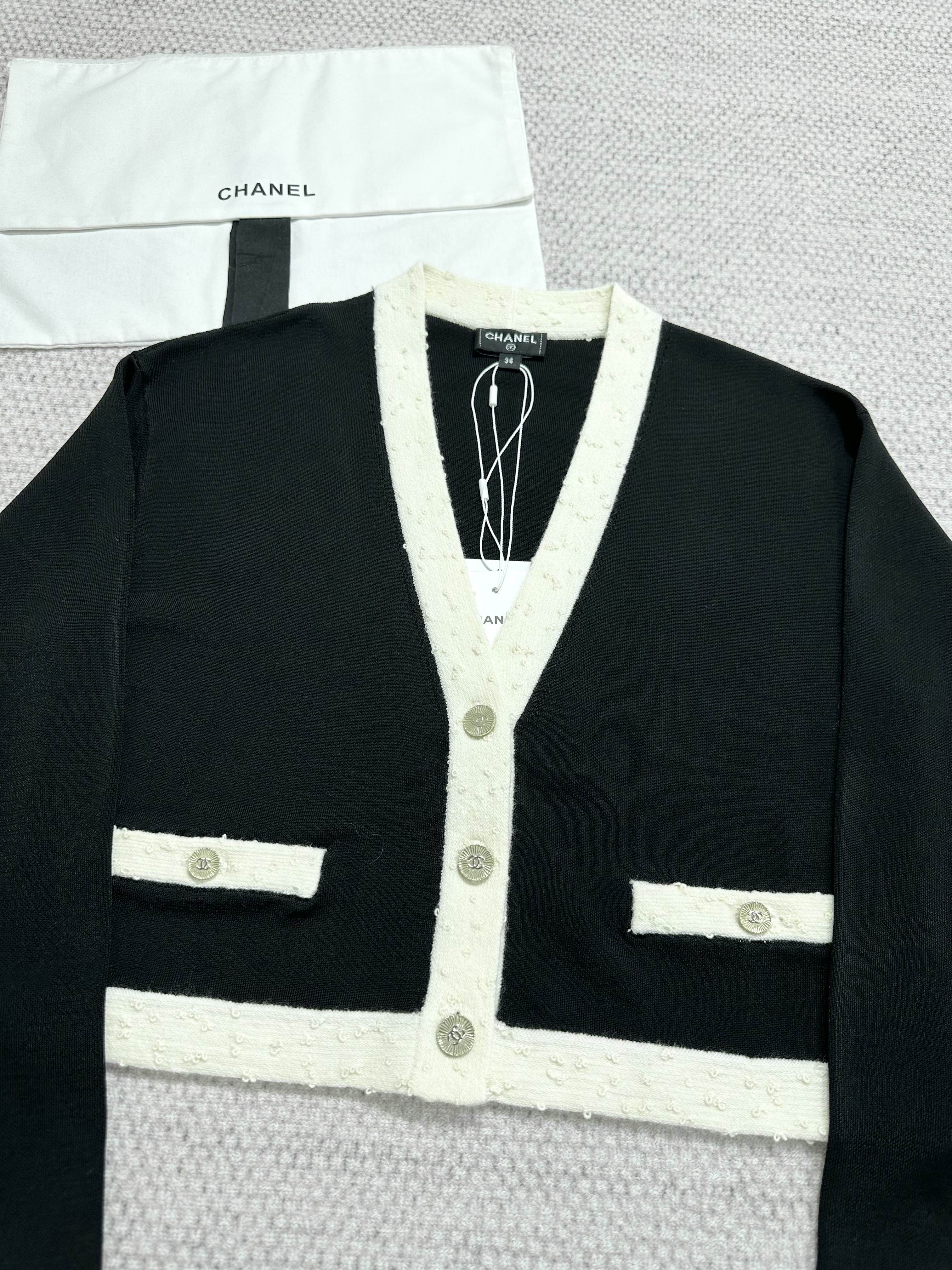 NIGO Chanel Women's Spring/Fall V-Neck Single-Button Solid Color Long-Sleeve Knit Cardigan Ngvp #nigo2523