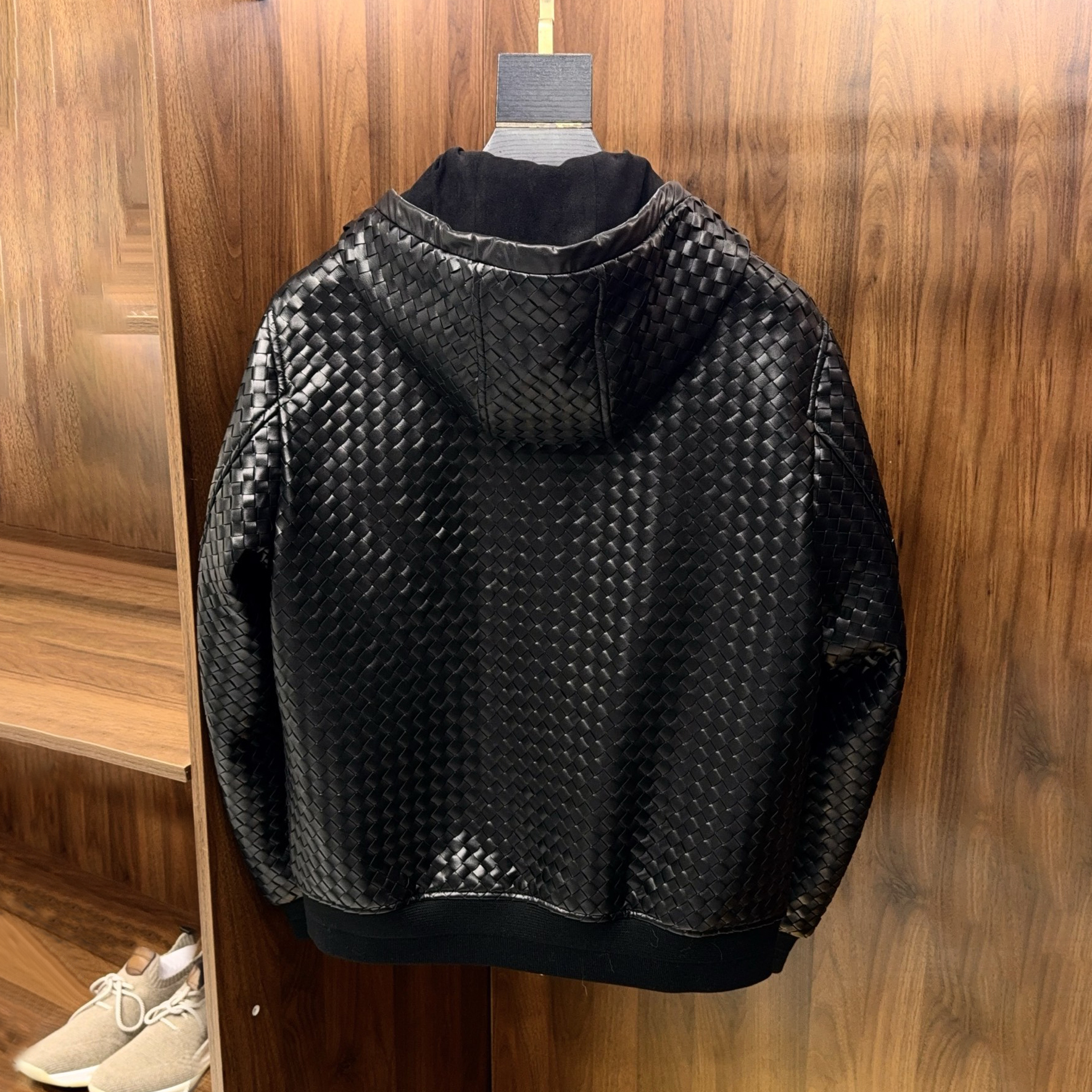 NIGO Bottega Veneta Men's And Women's Spring/Fall Fashion Casual Solid Color Hooded Zipper Shearling Hand Knitted Hooded Jacket with Large Pockets Leather Jacket Outerwear Jacket #nigo78991