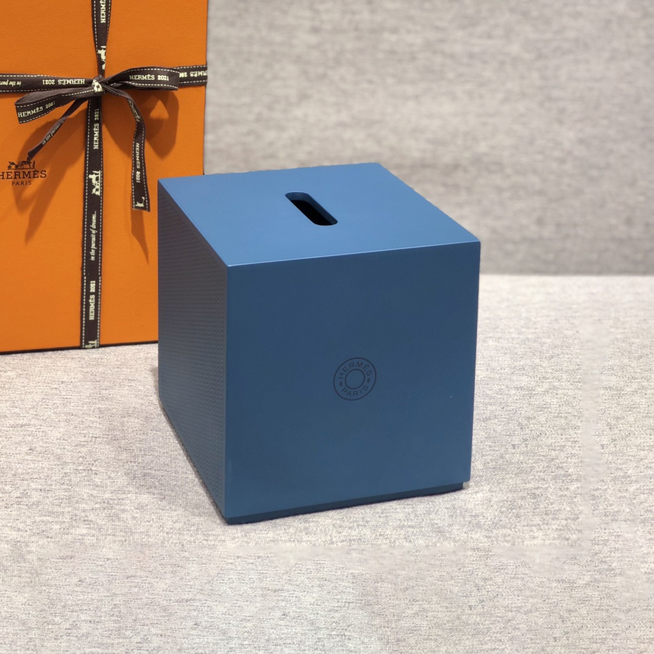 NIGO Hermes Classic Solid Color Lacquer Carved Wooden Square Tissue Box Home Decor  Household items Accessories  #nigo79121