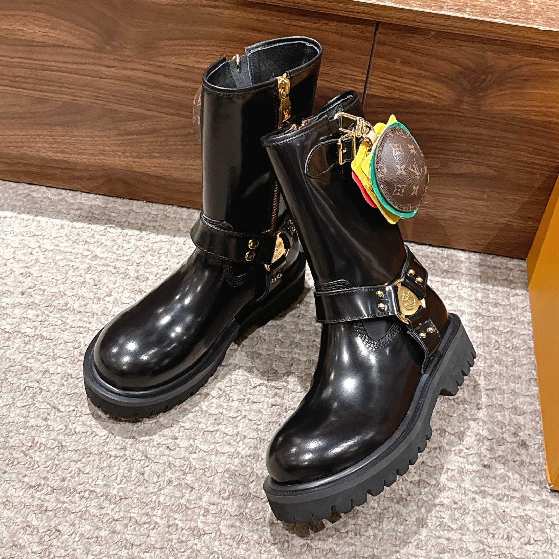 NIGO Louis Vuitton x Timberland Men's & Women's Fall/Winter Fashion Hamburger Bag Detail Leather Lined Sheepskin Solid Color Flat Zipper Casual Mid-Calf Motorcycle Boots Shoes Ngvp #nigo2534
