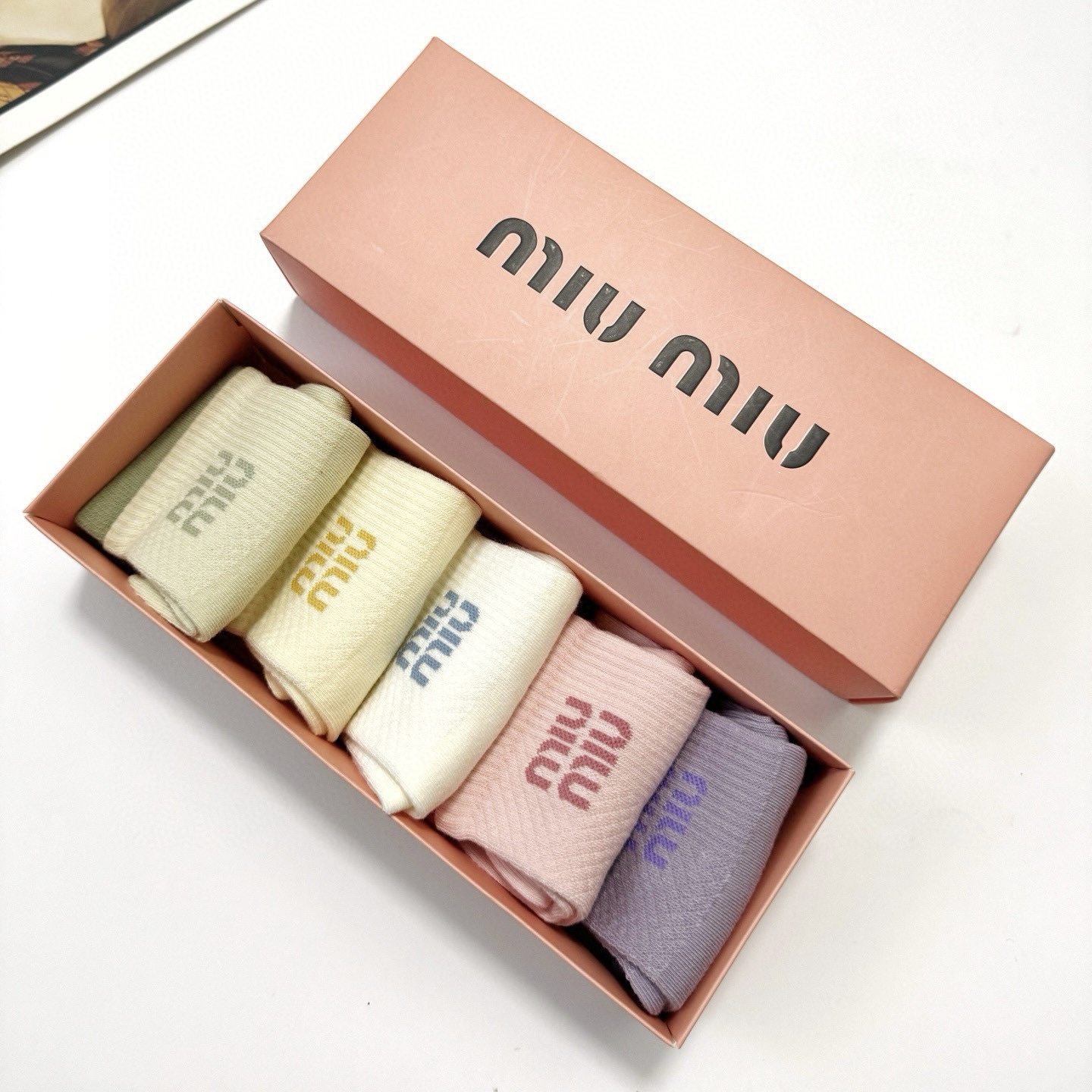 NIGO MiuMiu Men's And Women's Spring/fall Fashion Logo Logo Color-blocked 100% Cotton Crew Socks （One Box Of Five Pairs） Sock Accessories #nigo79172