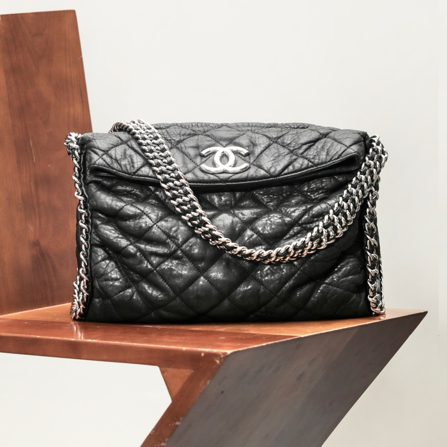 NIGO Chanel Women's Checkered Chunky Chain Vintage Underarm Bag Solid Color Retro Flap Leather Handbag Bag Bags #nigo81584
