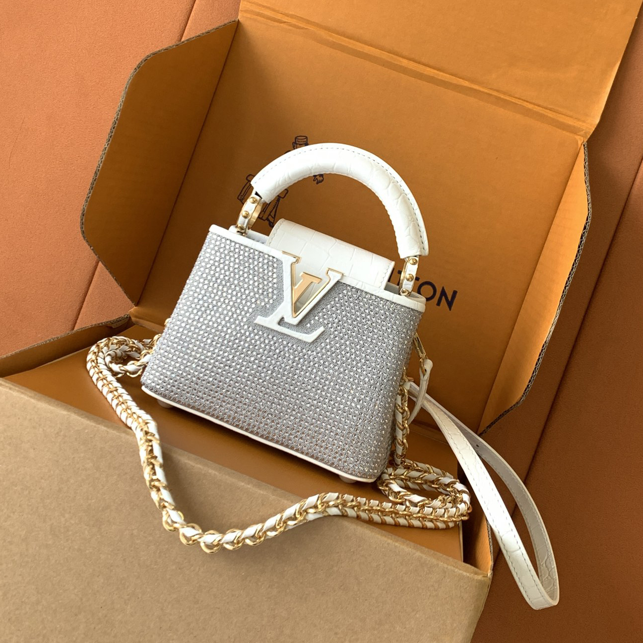 NIGO Louis Vuitton Women's Fashion Classic Crocodile Patterned Handbag With Hand Embedded Diamond Logo Letter Badge Dual-strap Tote Crossbody Bag Shoulder White Bag Bags #nigo79287