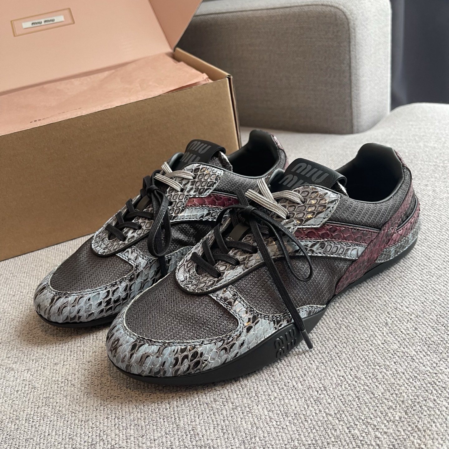 NIGO MiuMiu Women's Spring/Fall Fashion Casual Round Toe Lace Up Flat Low Top Fabric and Leather Casual Sneakers Shoes #nigo79336