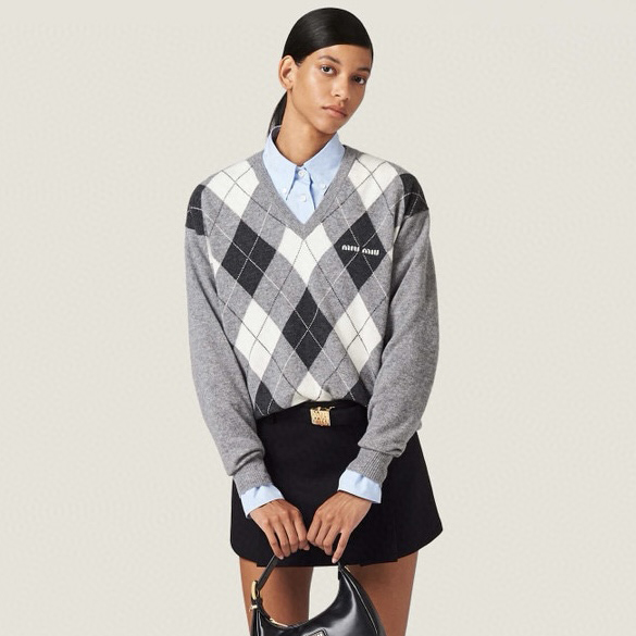 NIGO MiuMiu Women's Fall/Winter Fashion Casual V Neck Diamond Check Cashmere Knit Sweater #nigo79391