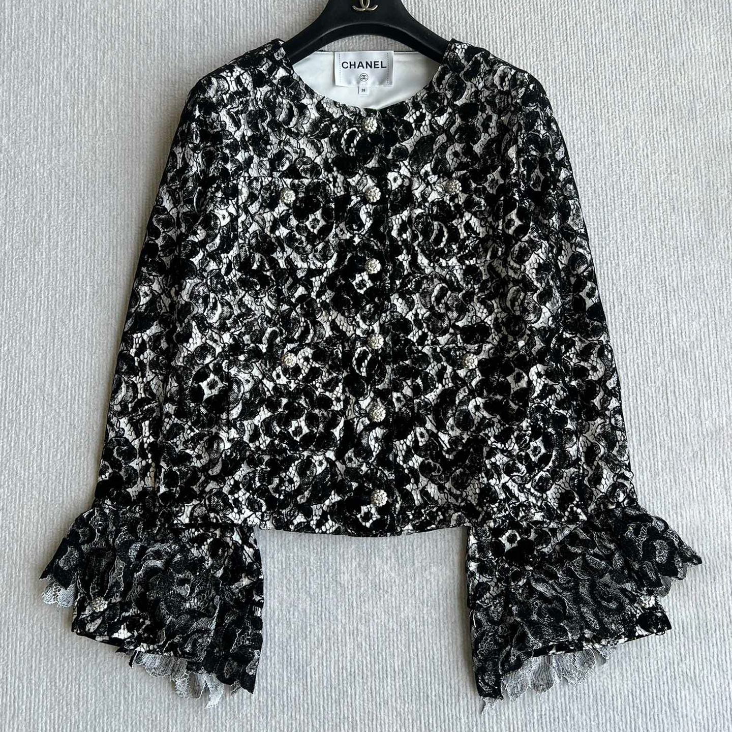 NIGO Chanel Women's Spring/Fall High-Street Lace & Velvet Patchwork Floral Openwork Embroidered Single-Breasted Short Jacket Casual Lace-Trimmed Trousers Pants Ngvp #nigo2726