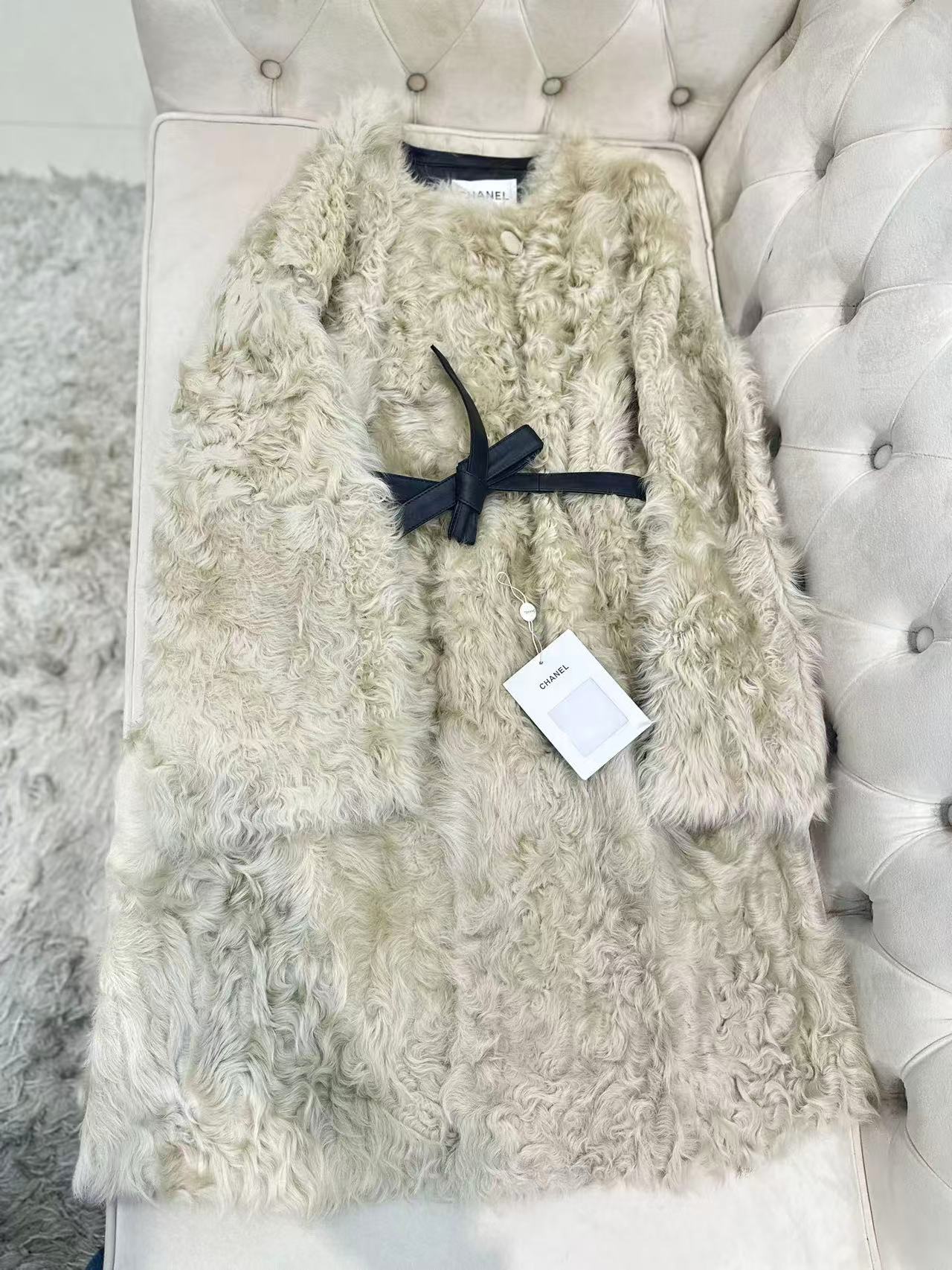 NIGO Chanel Soft Gold Little Lake Sheep Reversible Fur Coat Casual Loose Minimalist Jacket Belted Fleece Jacket #nigo332355