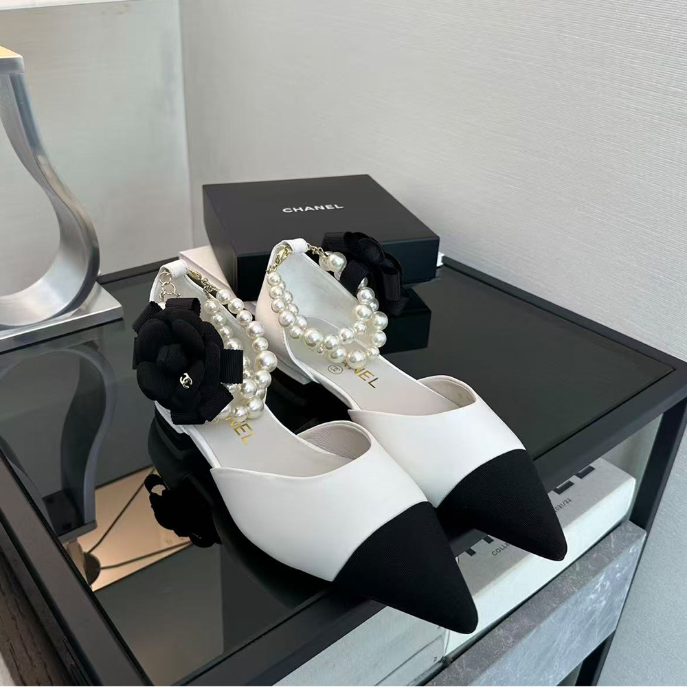 NIGO Chanel 25K Genuine Leather Pointed Toe Flat Shoes Pearl Chain Fashionable and Comfortable Color Block Women's Shoes #nigo332404