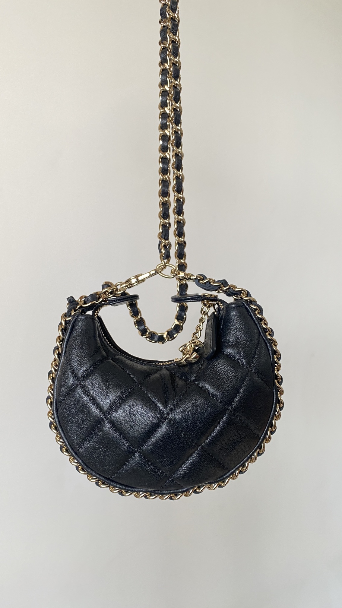 NIGO Chanel Diamond Chain Moon Bag Fashionable and Versatile Shoulder Crossbody Bag #nigo332644