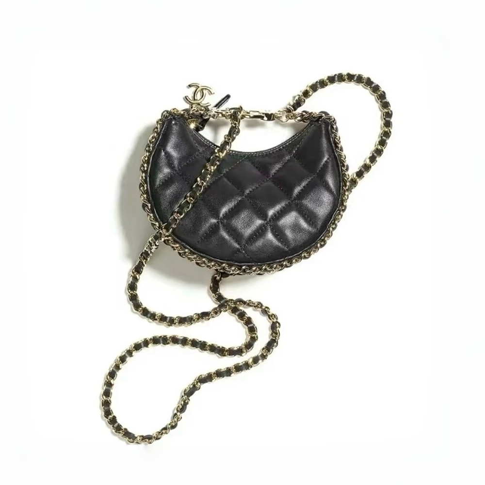 NIGO Chanel Diamond Chain Moon Bag Fashionable and Versatile Shoulder Crossbody Bag #nigo332644