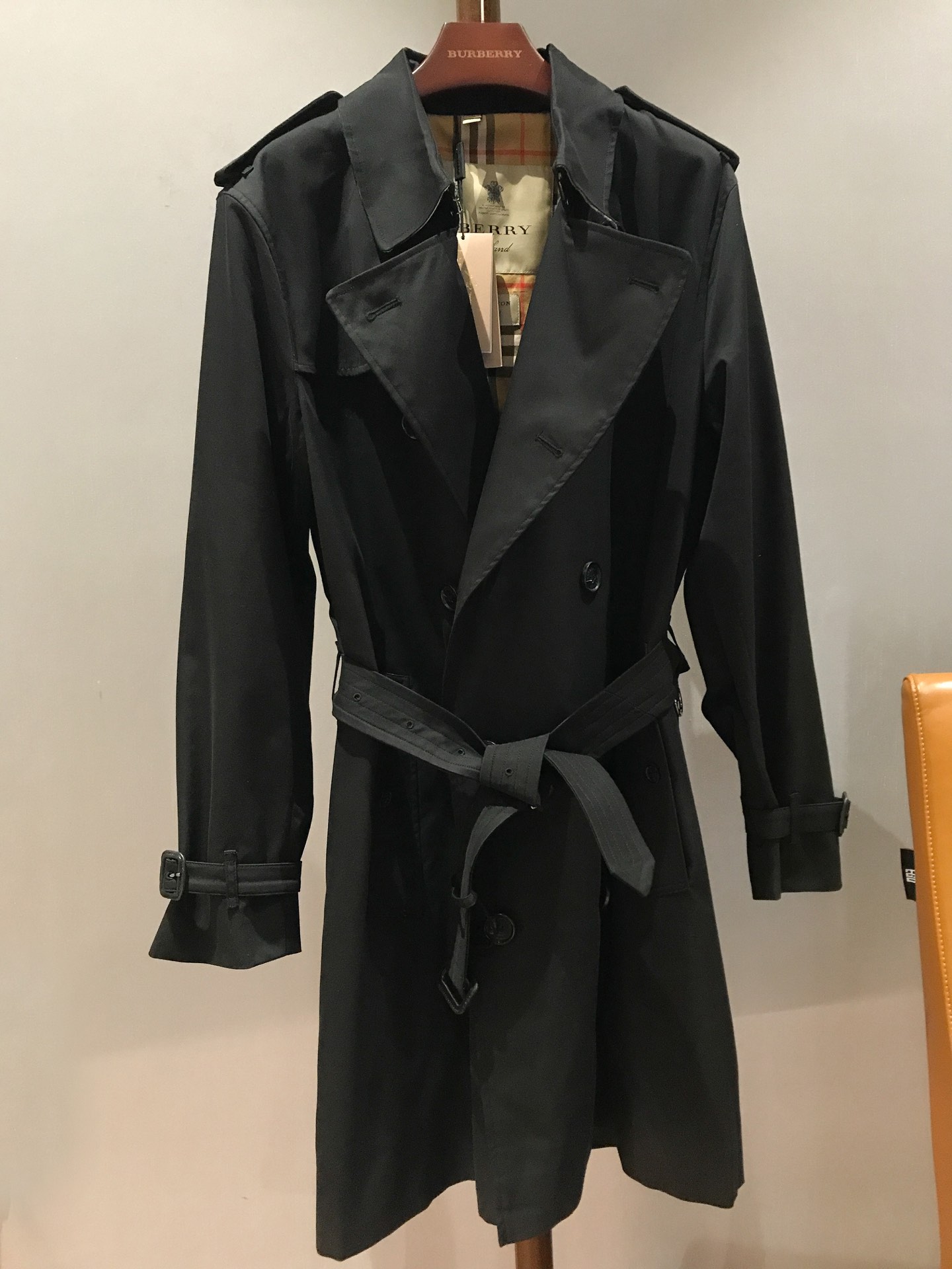 BURBERRY Black trench coat #nigo171557