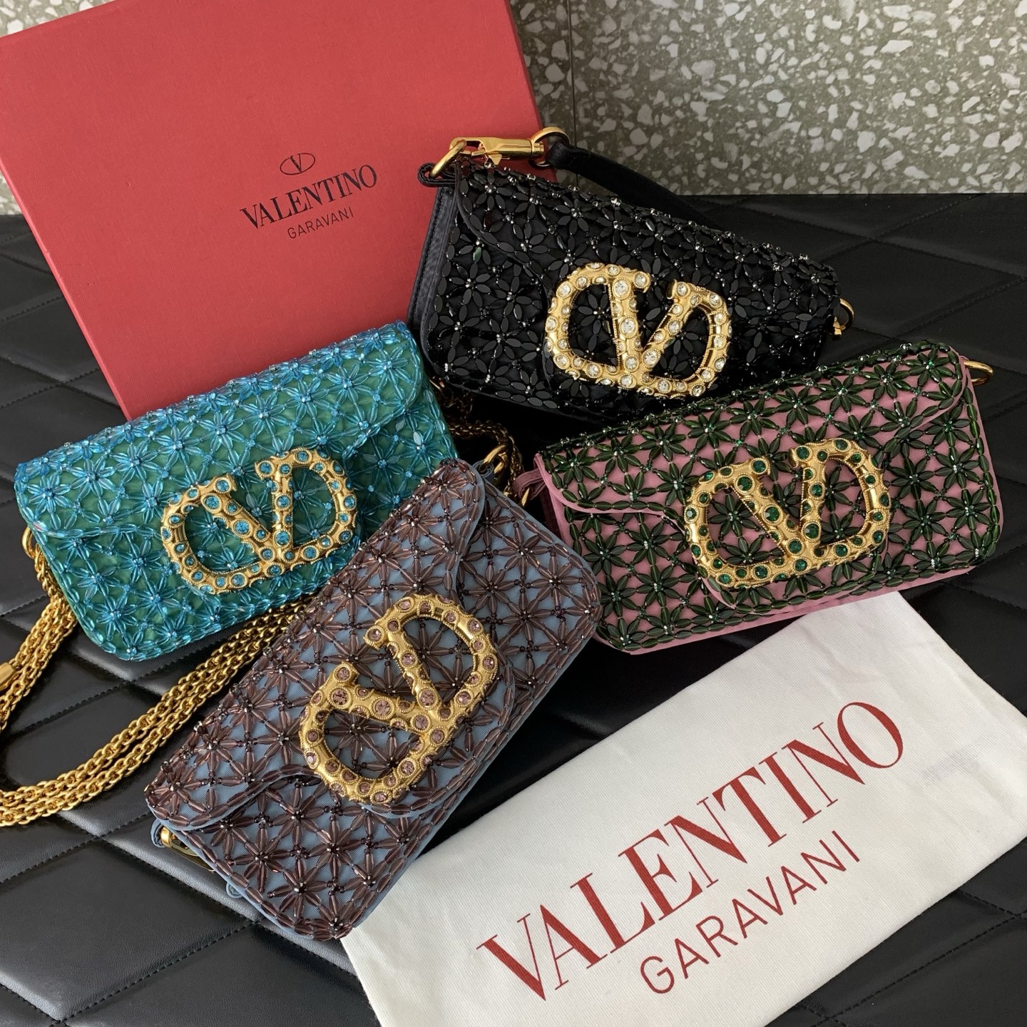 NIGO Valentino Imitation Crystal Decoration V Logo Signature Handbag #nigo333601