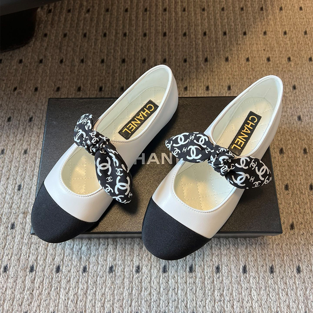 NIGO Chanel Mary Janes Lambskin Silk Grosgrain White Black #nigo334248