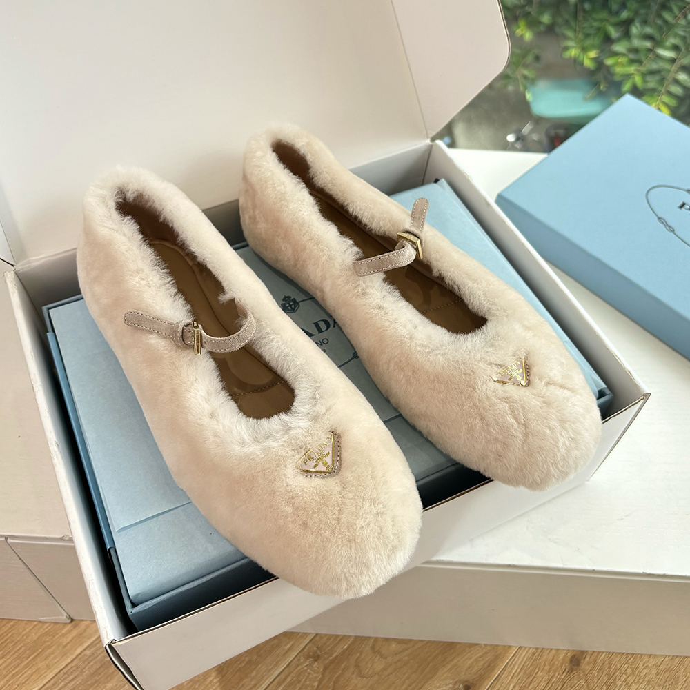 NIGO Prada Women's Plush Mary Jane Loafers #nigo334919