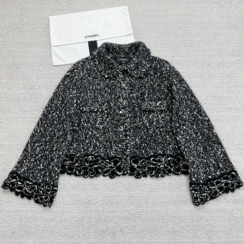 NIGO Chanel Women's Autumn/winter Luxury 3d Floral Knitted Sweater Cardigan Fashionable Elegant And Exquisite Mélange Knit Collared Cardigan Short Skirt #nigo334775
