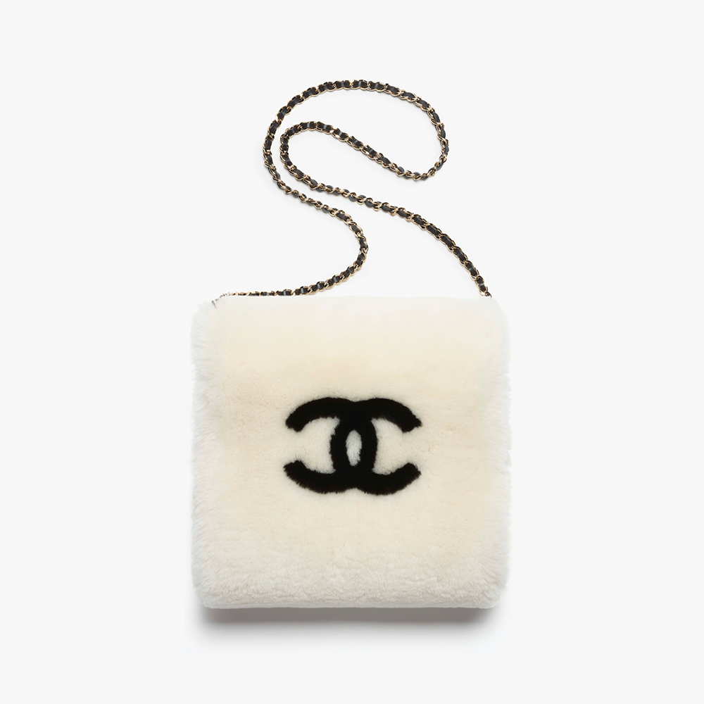 NIGO Chanel Muff Earmuffs Shearling Lambskin Tweed Ecru #nigo335043
