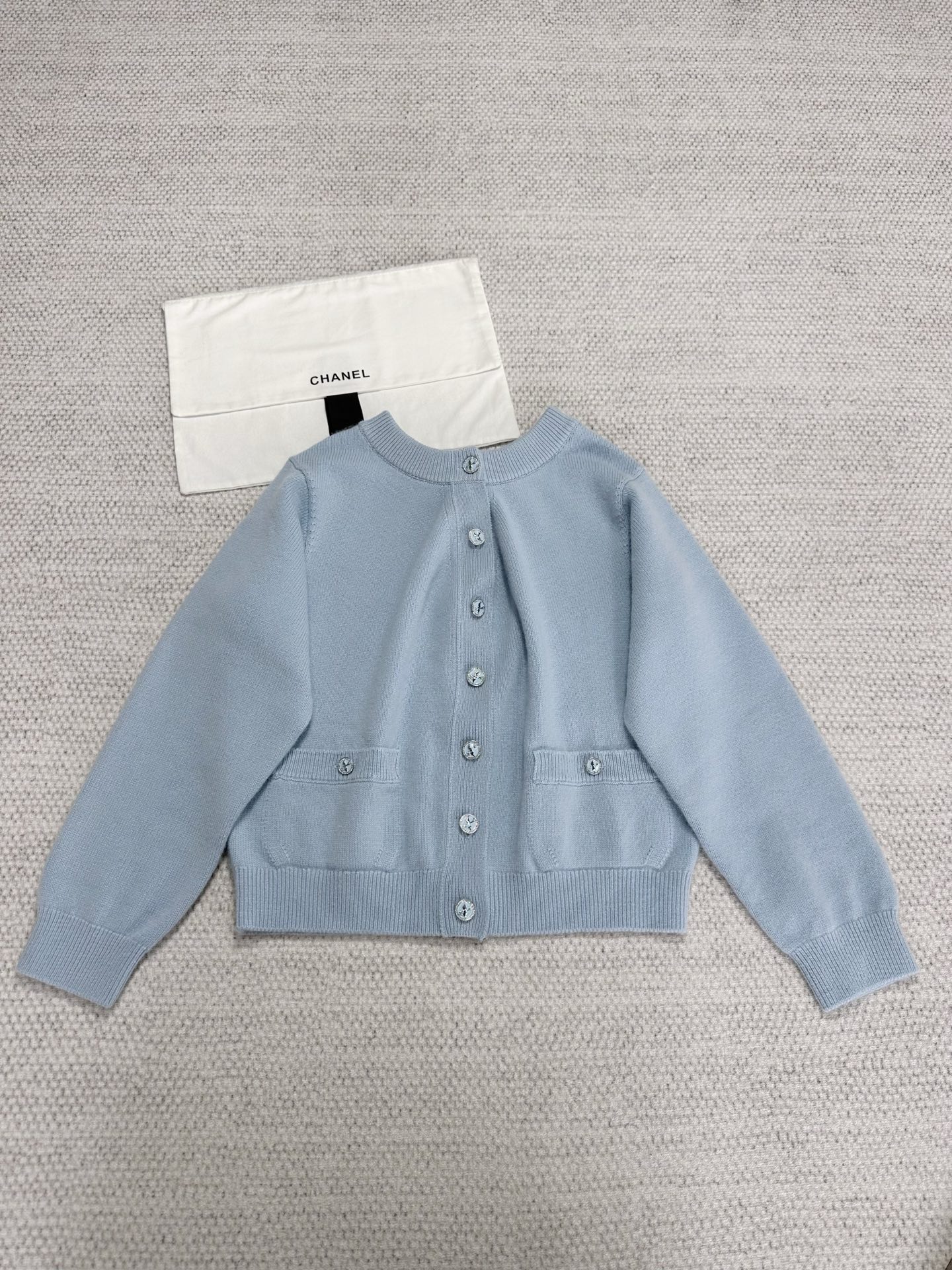 NIGO Chanel Solid Color One Shoulder Cardigan #nigo314359