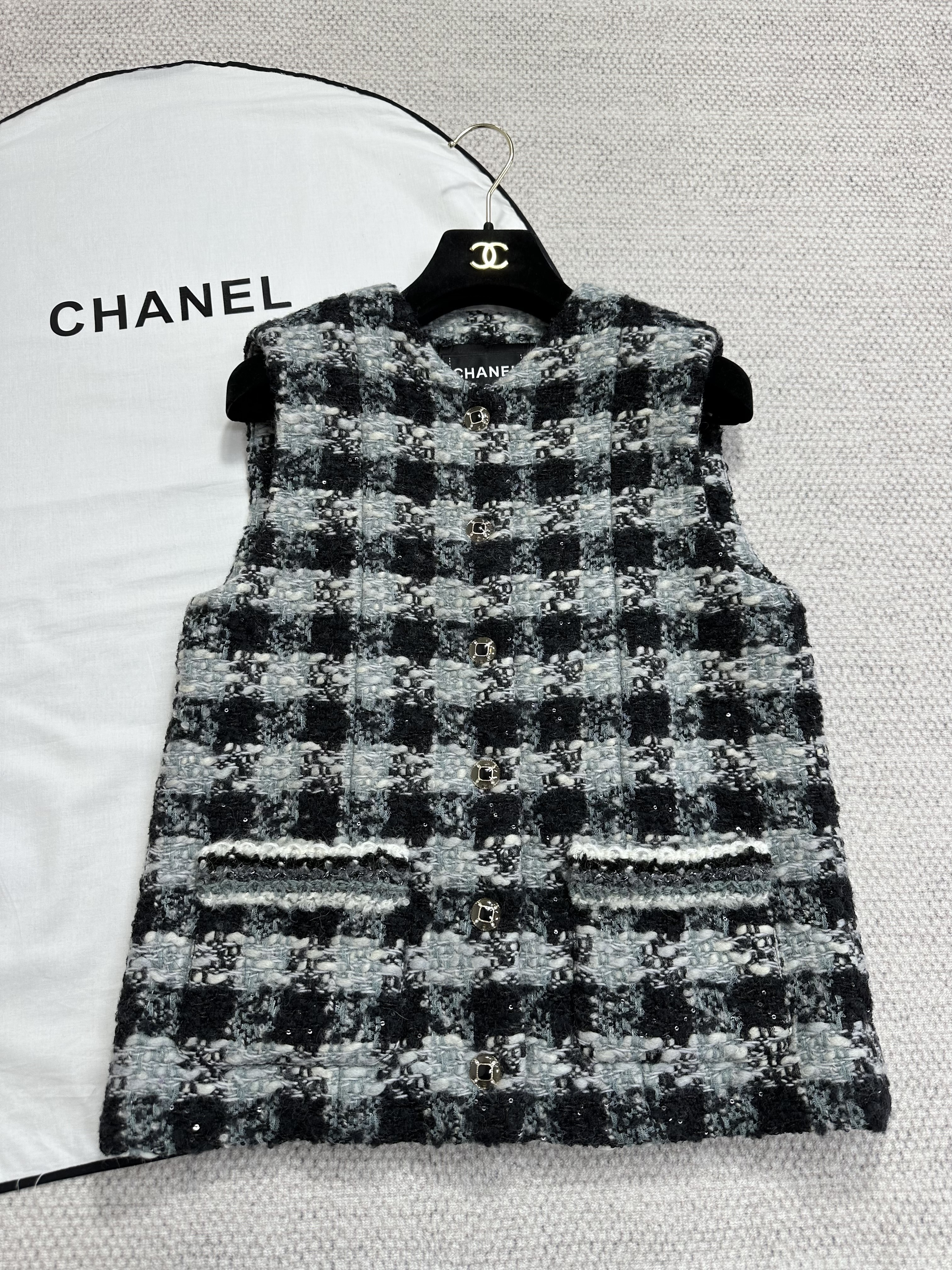 NIGO Chanel Vest Wool Tweed #nigo375557
