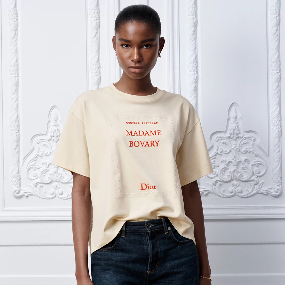 NIGO DIOR Book Cover Oversized Cropped T-Shirt Beige and Red Cotton Jersey #nigo375762