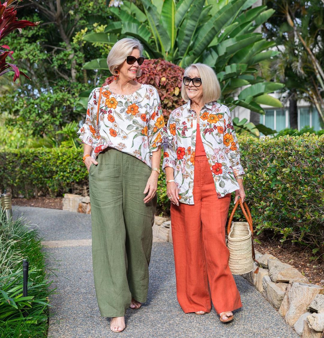 Round Neck Pullover Print Ruffle Sleeve Top Cotton and Linen Trousers